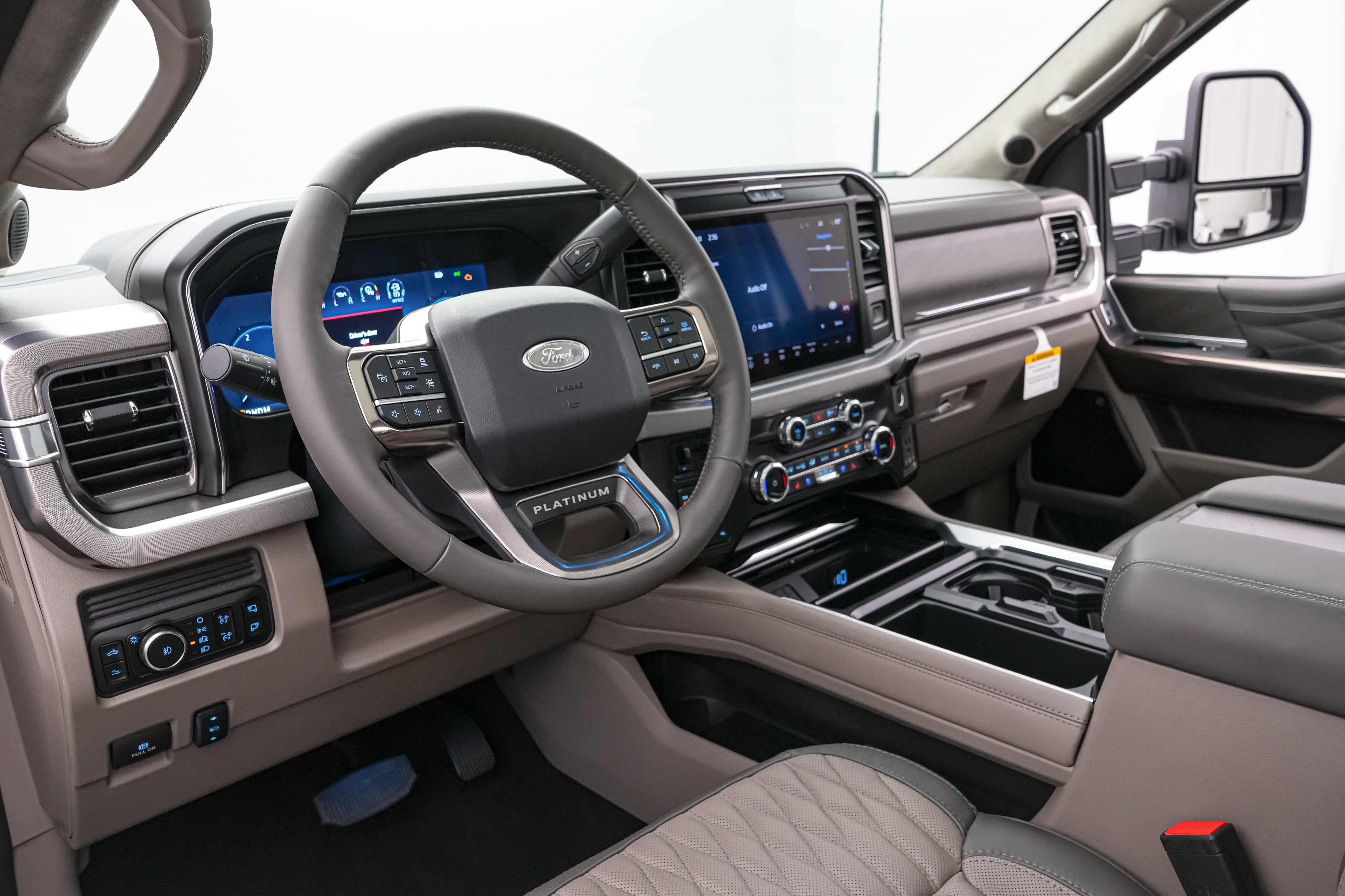 2026 Ford Super Duty F-250 SRW Platinum Plus