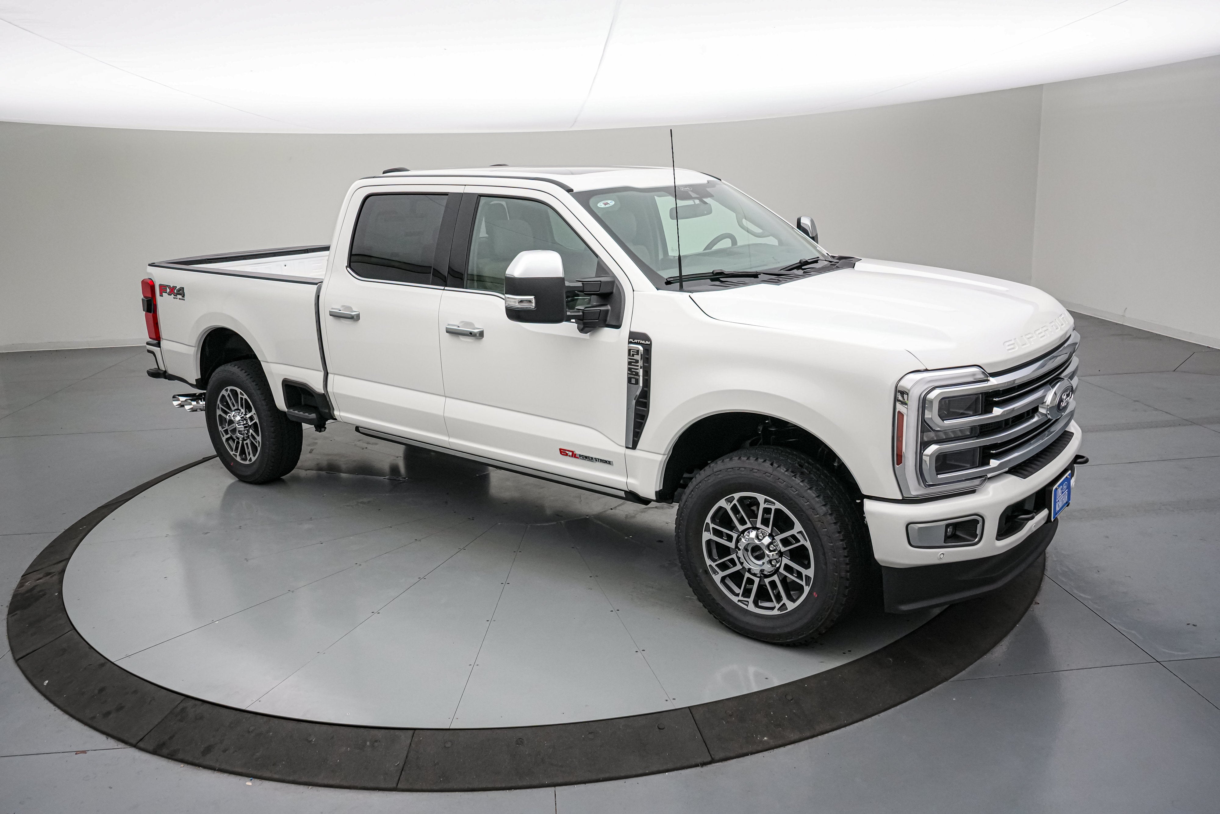 2026 Ford Super Duty F-250 SRW Platinum Plus