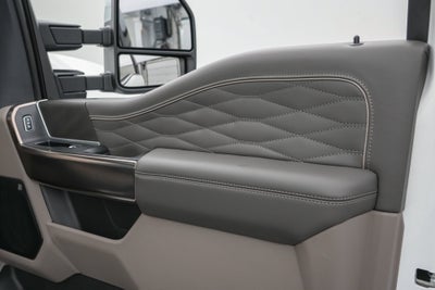 2026 Ford Super Duty F-250 SRW Platinum Plus