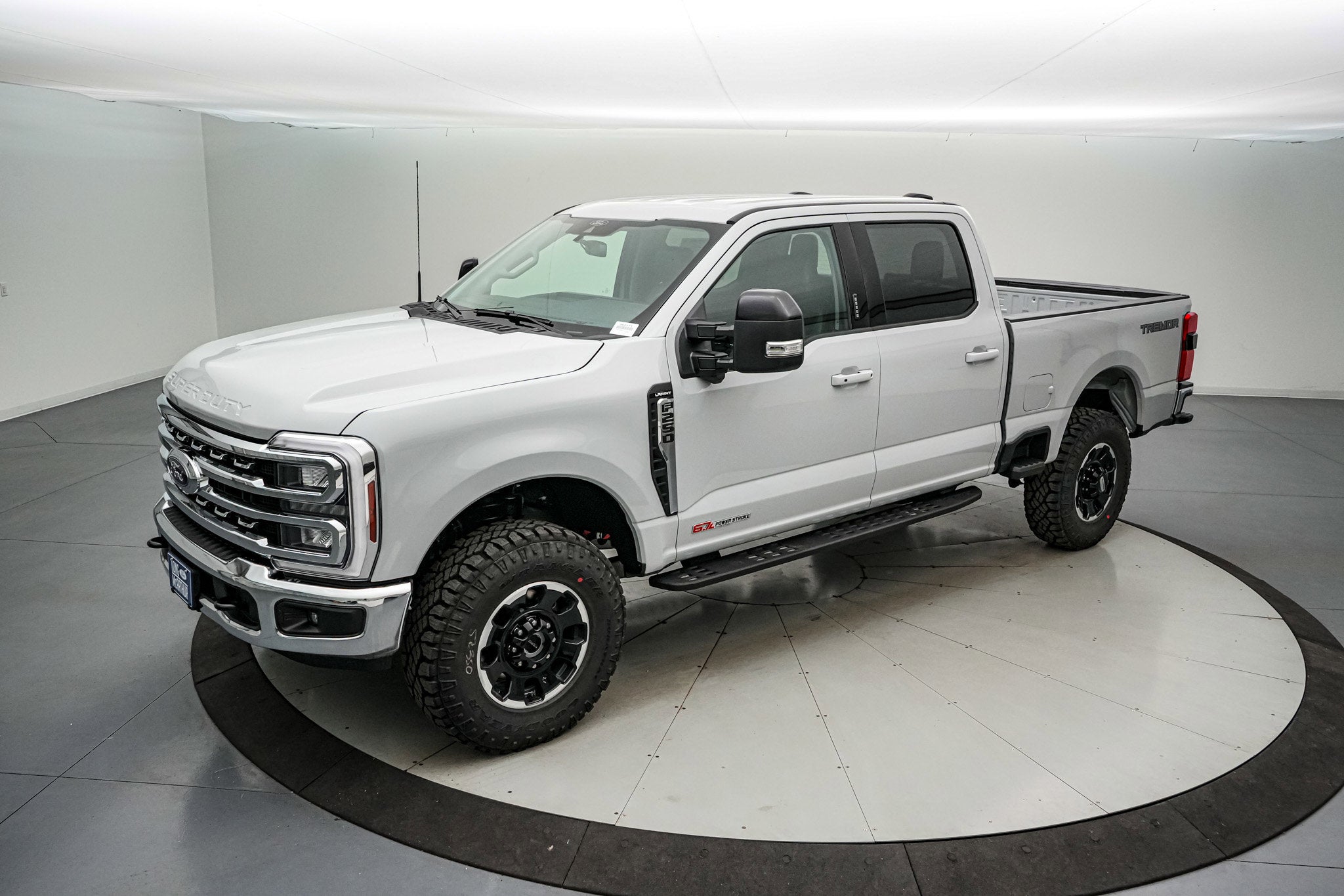 2026 Ford Super Duty F-250 SRW LARIAT Tremor