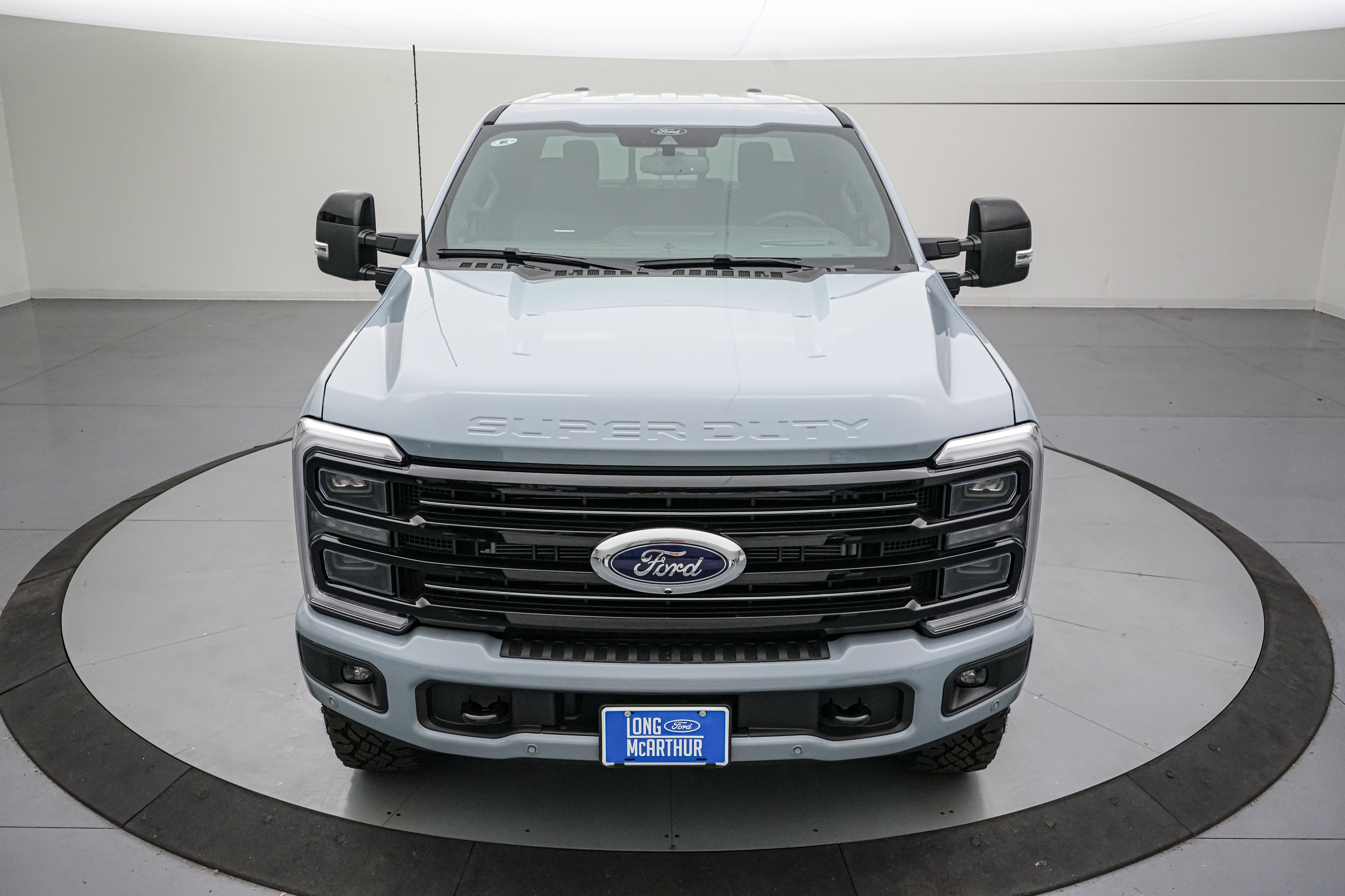 2026 Ford Super Duty F-250 SRW Platinum Tremor