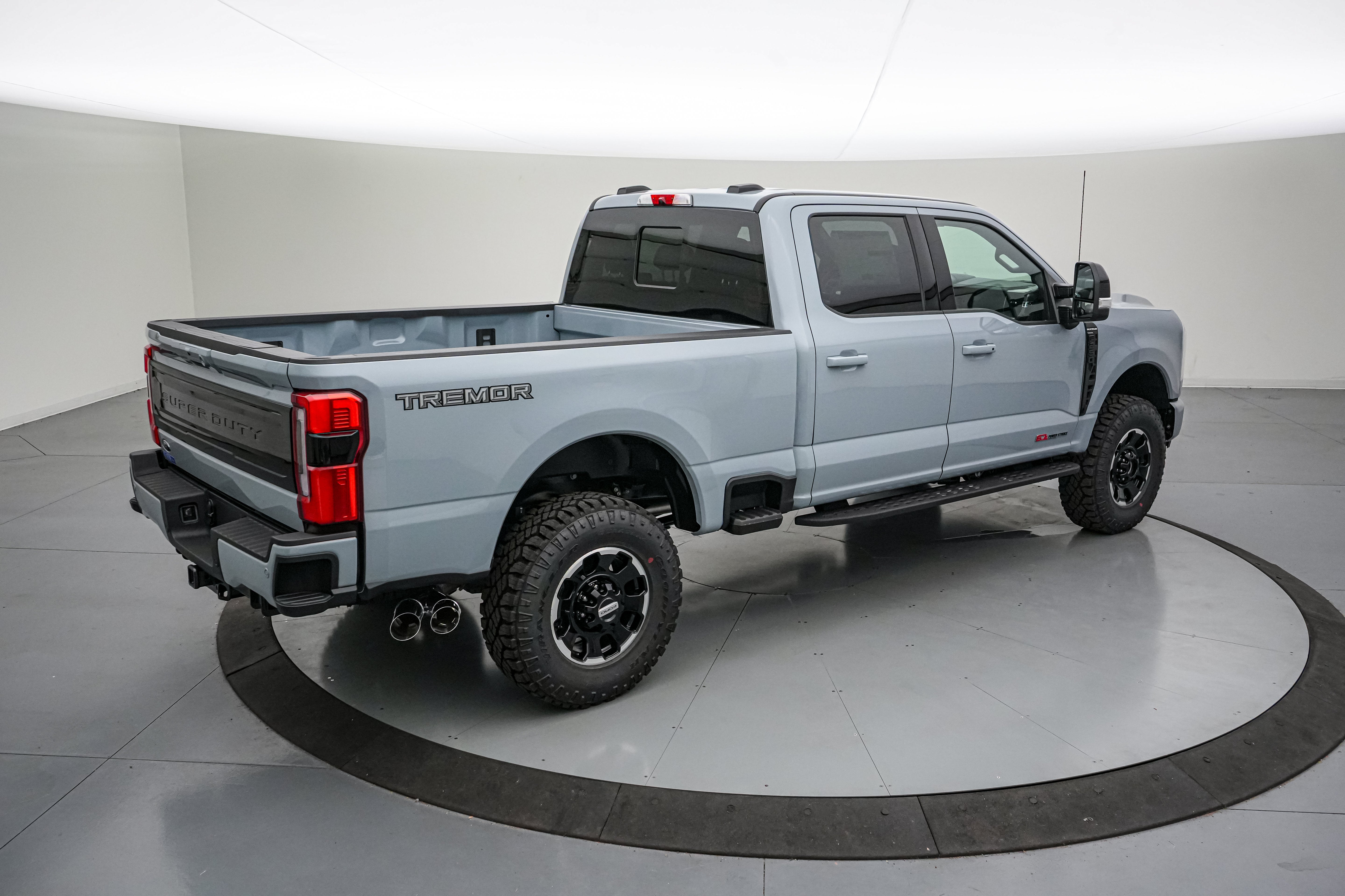 2026 Ford Super Duty F-250 SRW Platinum Tremor