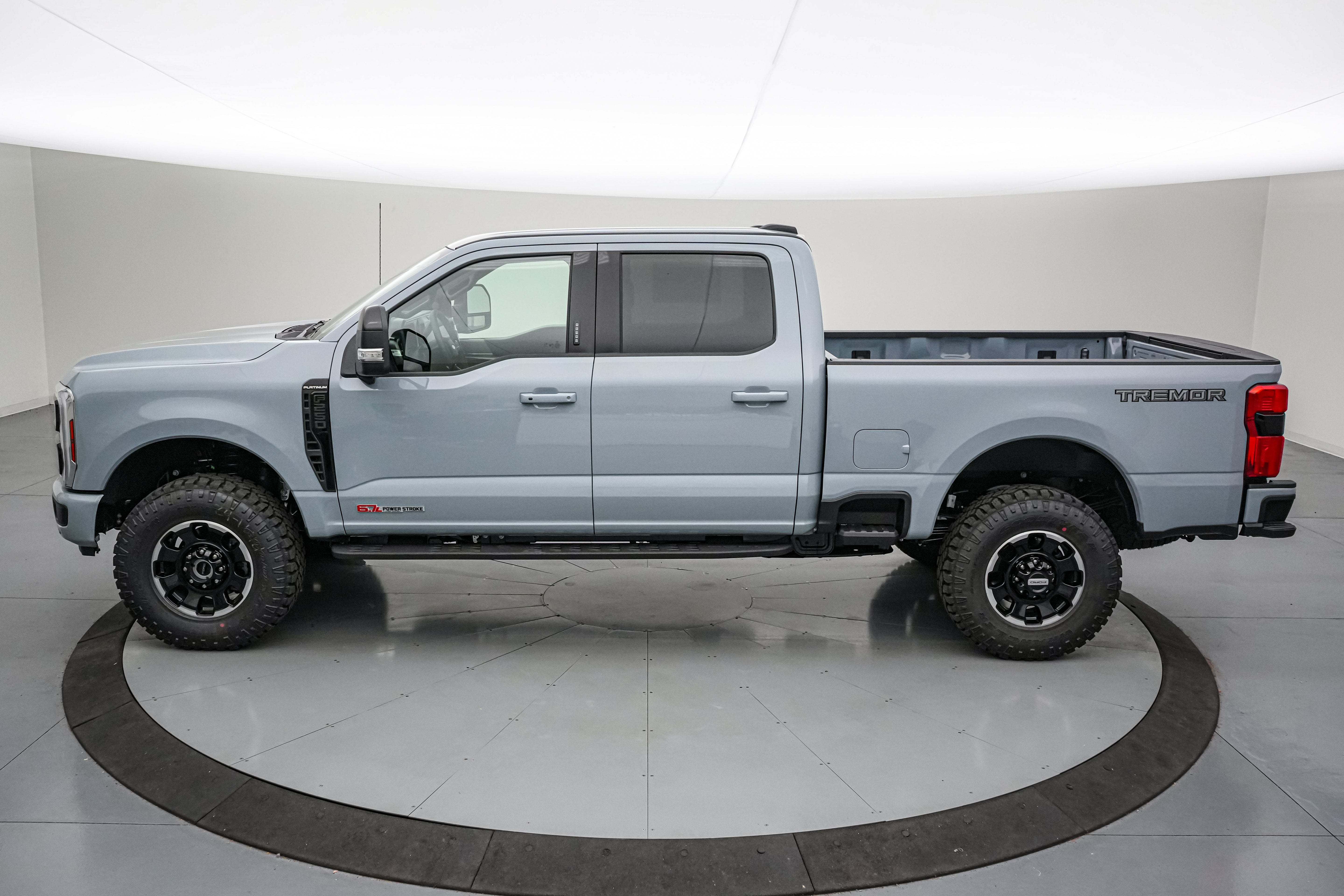 2026 Ford Super Duty F-250 SRW Platinum Tremor