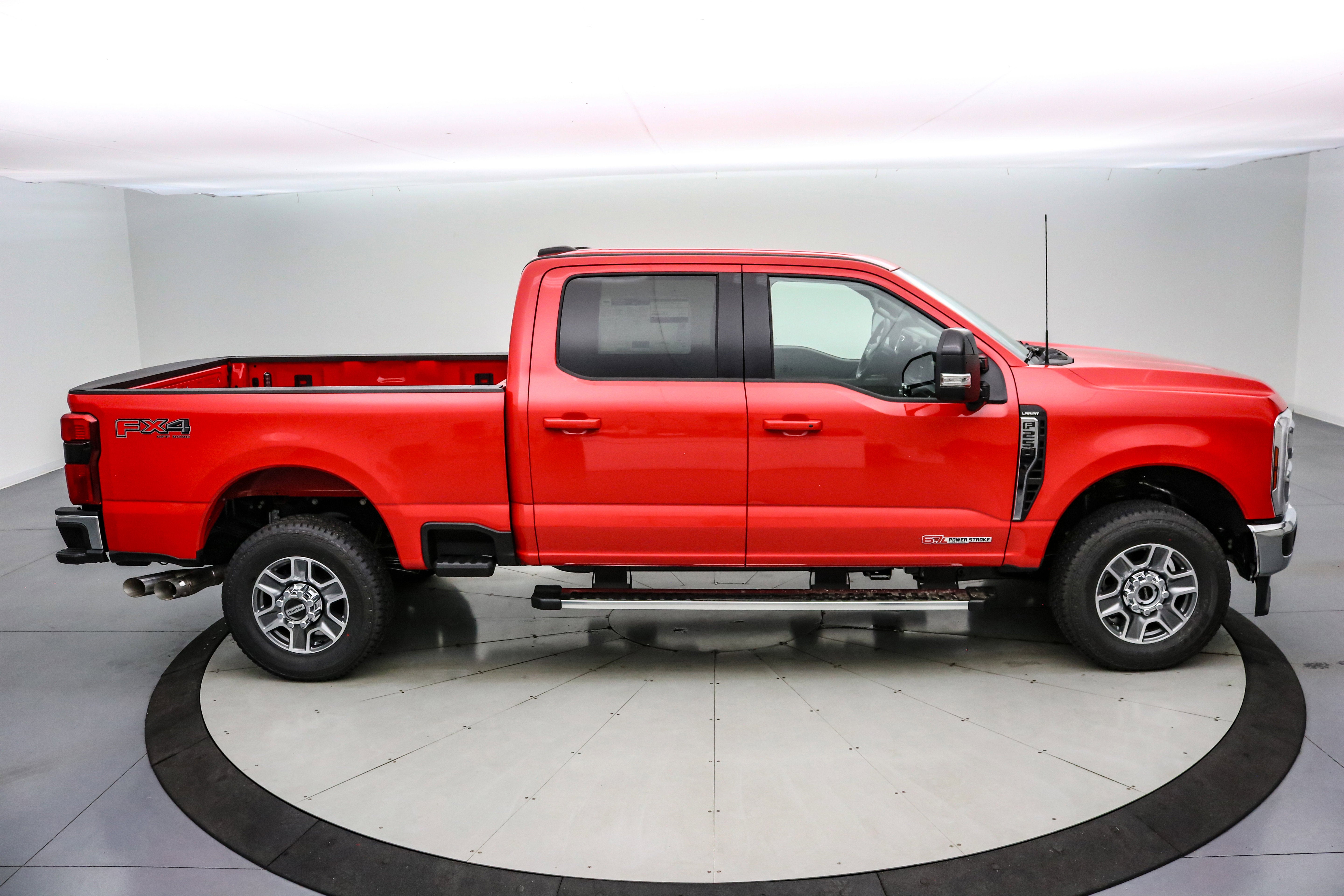 2026 Ford Super Duty F-250 SRW LARIAT