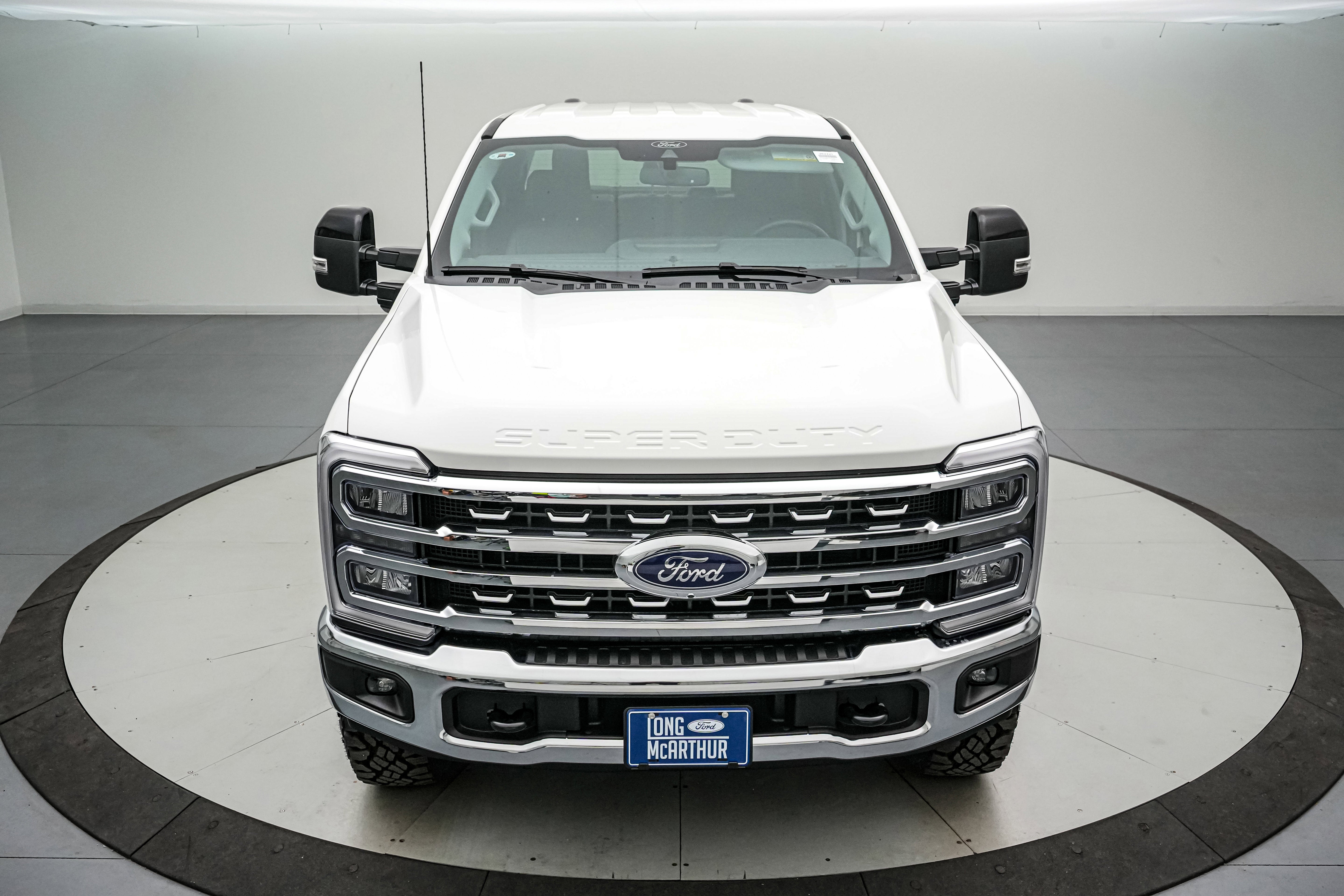 2026 Ford Super Duty F-250 SRW LARIAT Tremor