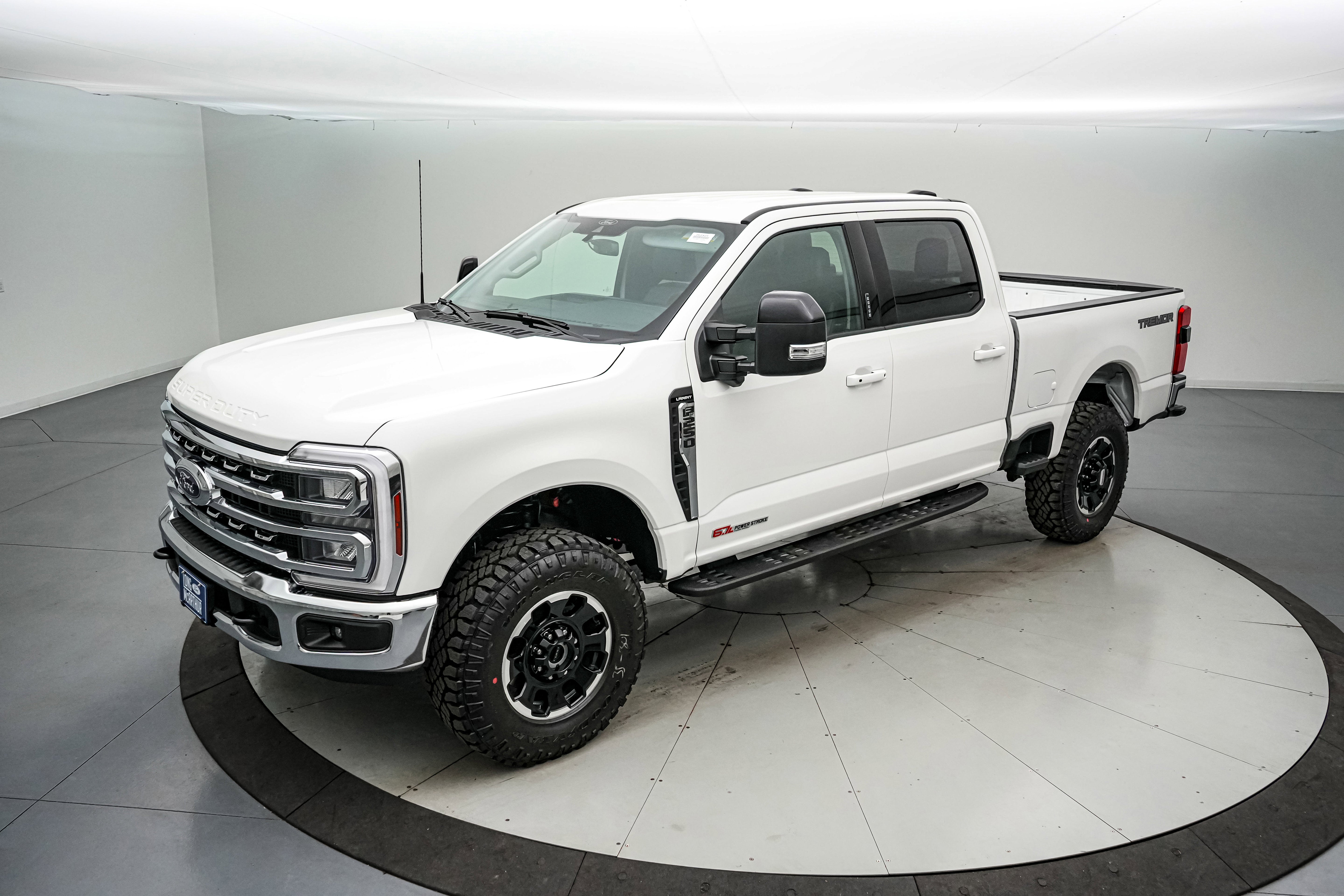 2026 Ford Super Duty F-250 SRW LARIAT Tremor