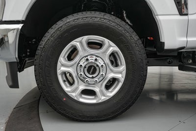 2027 Ford Super Duty F-250 SRW XLT