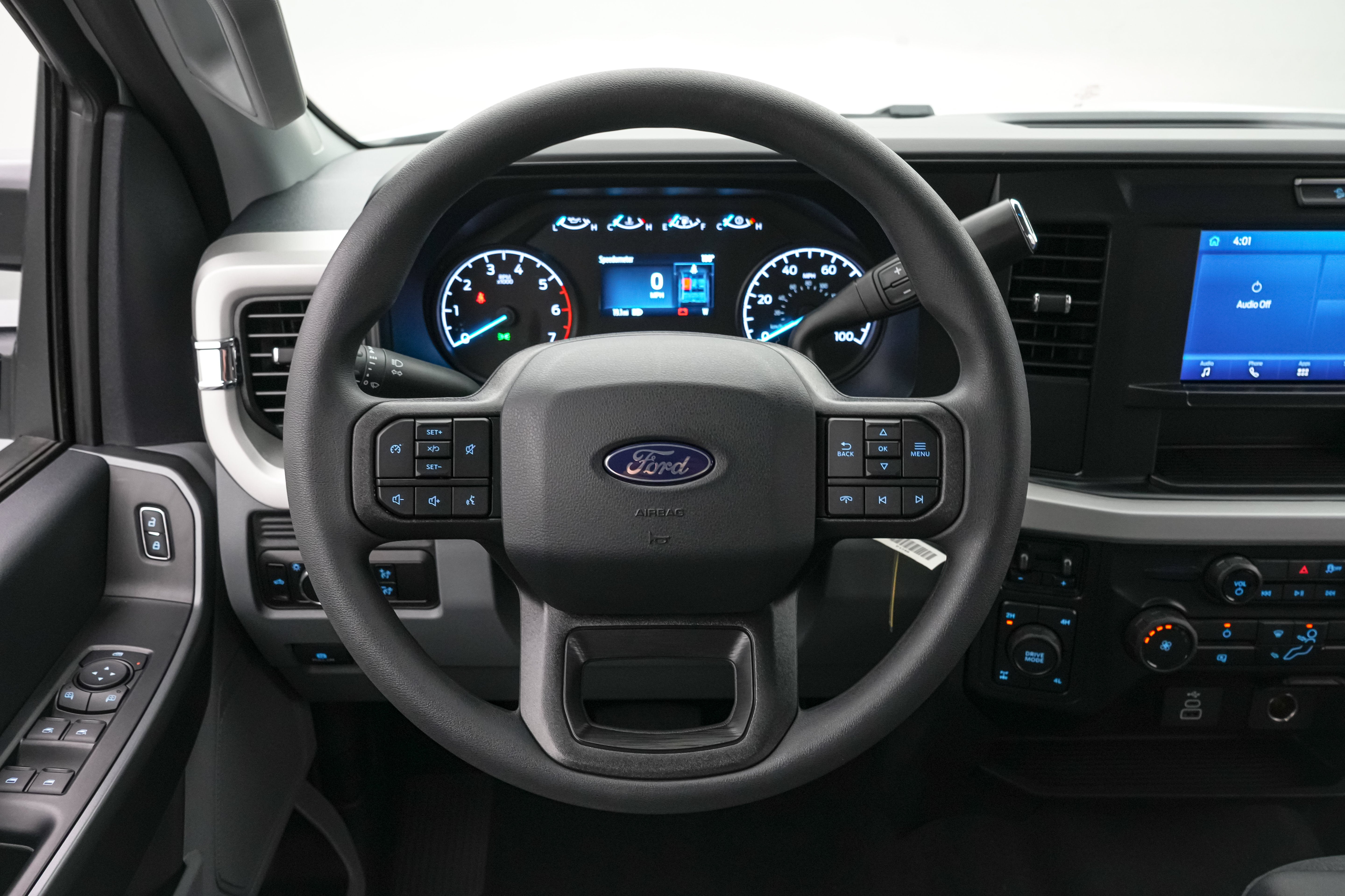 2027 Ford Super Duty F-250 SRW XLT