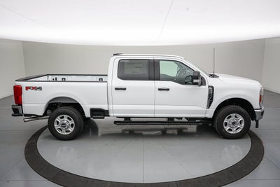 2027 Ford Super Duty F-250 SRW XLT