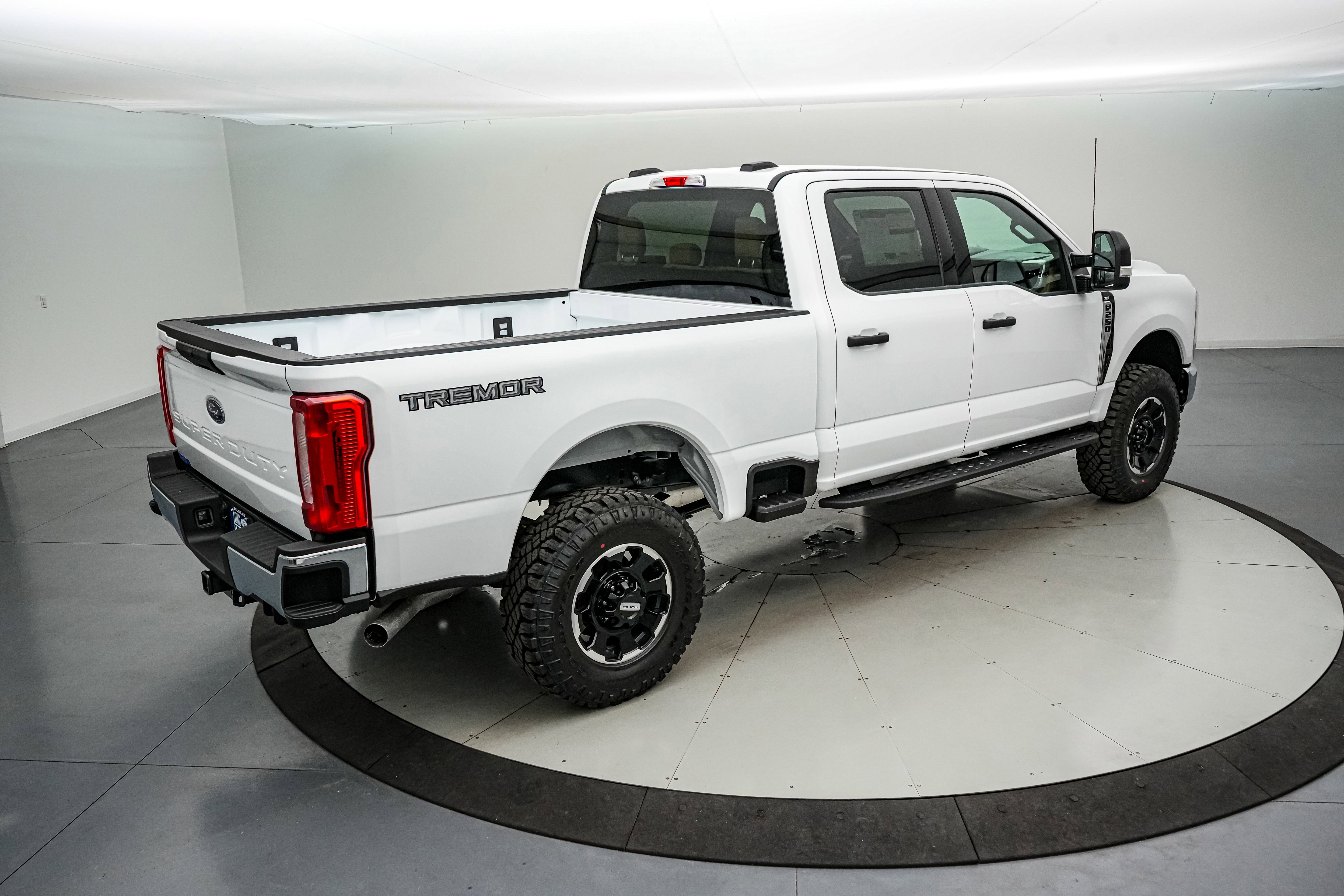 2026 Ford Super Duty F-250 SRW XLT Tremor