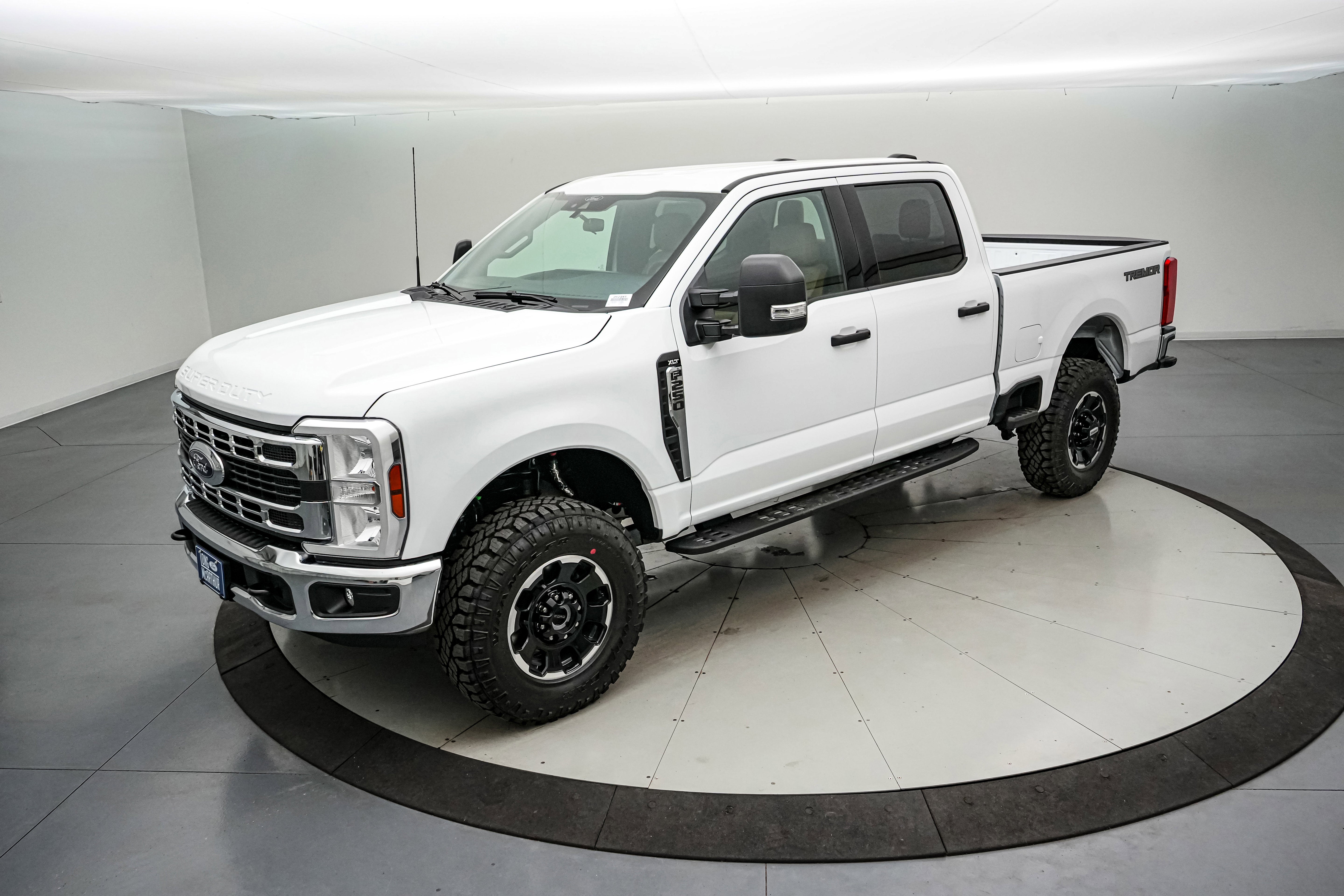 2026 Ford Super Duty F-250 SRW XLT Tremor