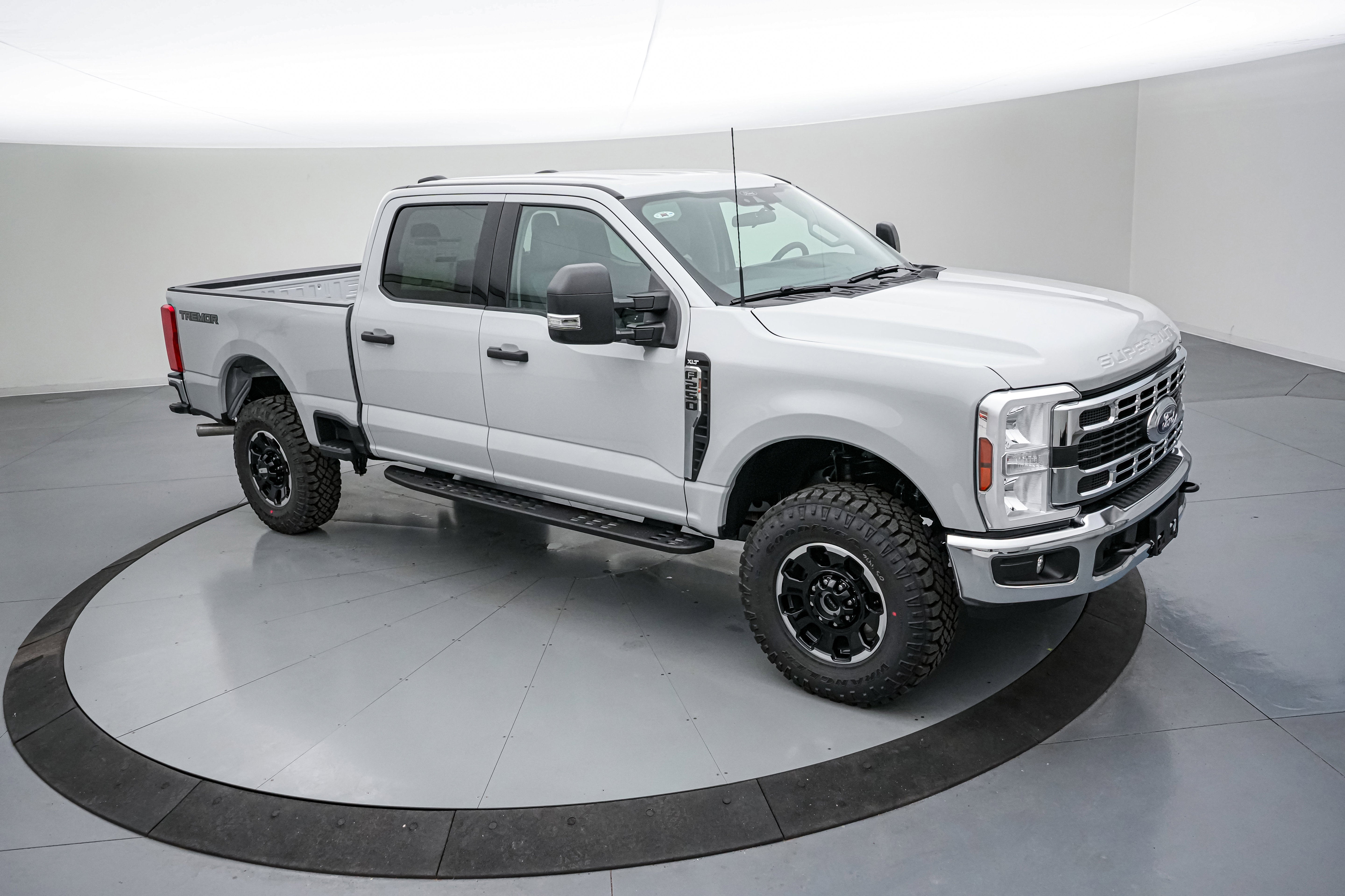 2026 Ford Super Duty F-250 SRW XLT Tremor