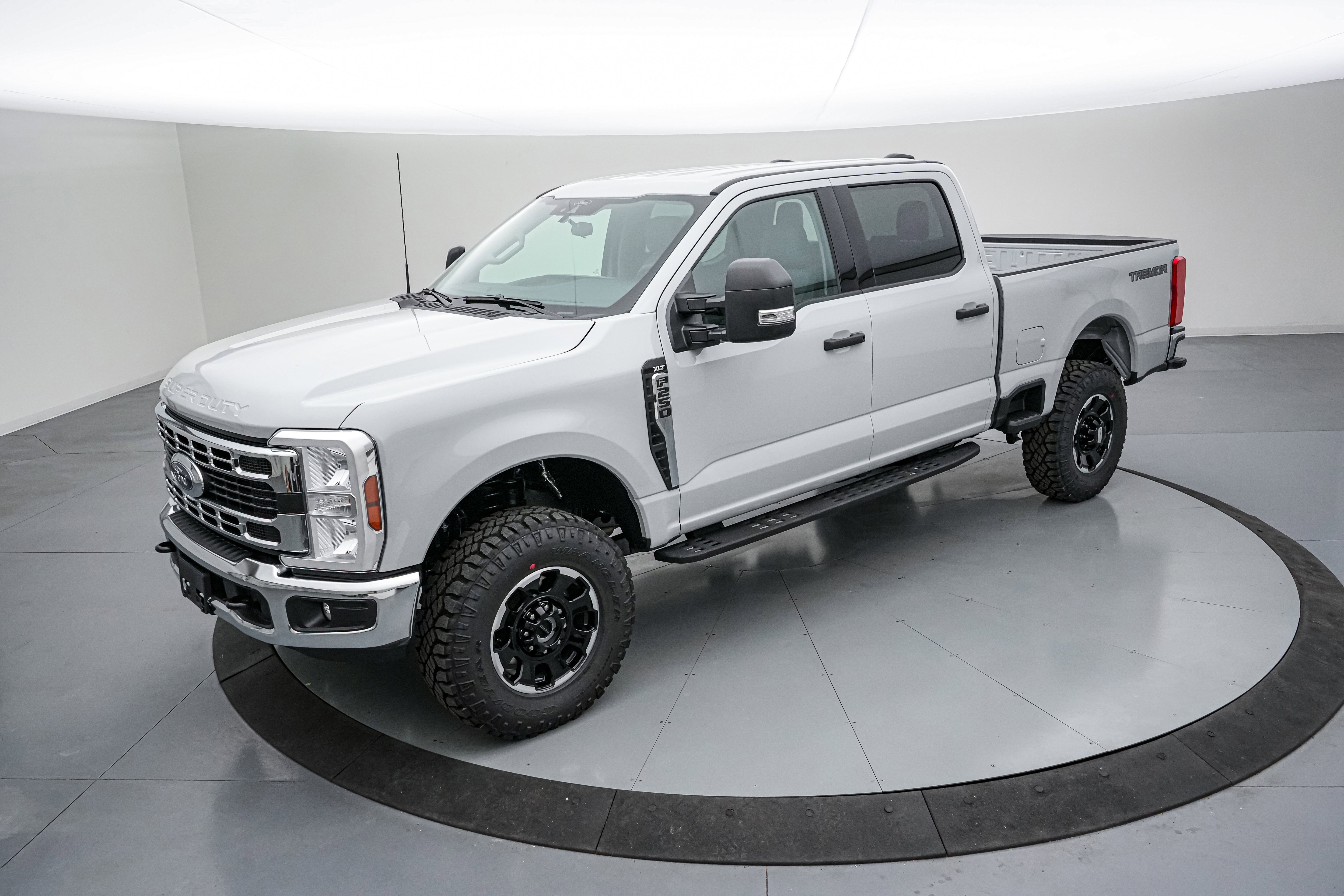 2026 Ford Super Duty F-250 SRW XLT Tremor