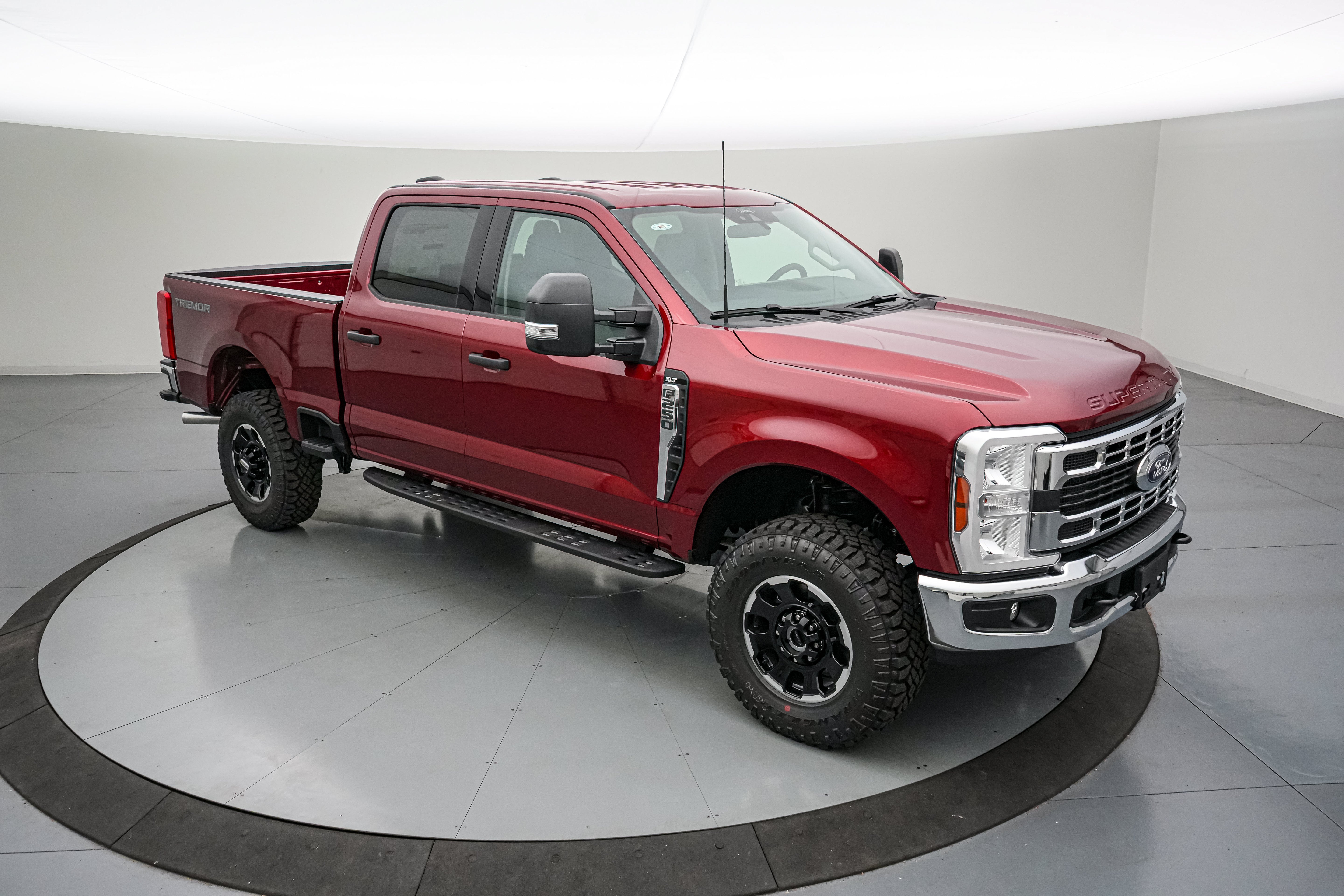 2026 Ford Super Duty F-250 SRW XLT Tremor