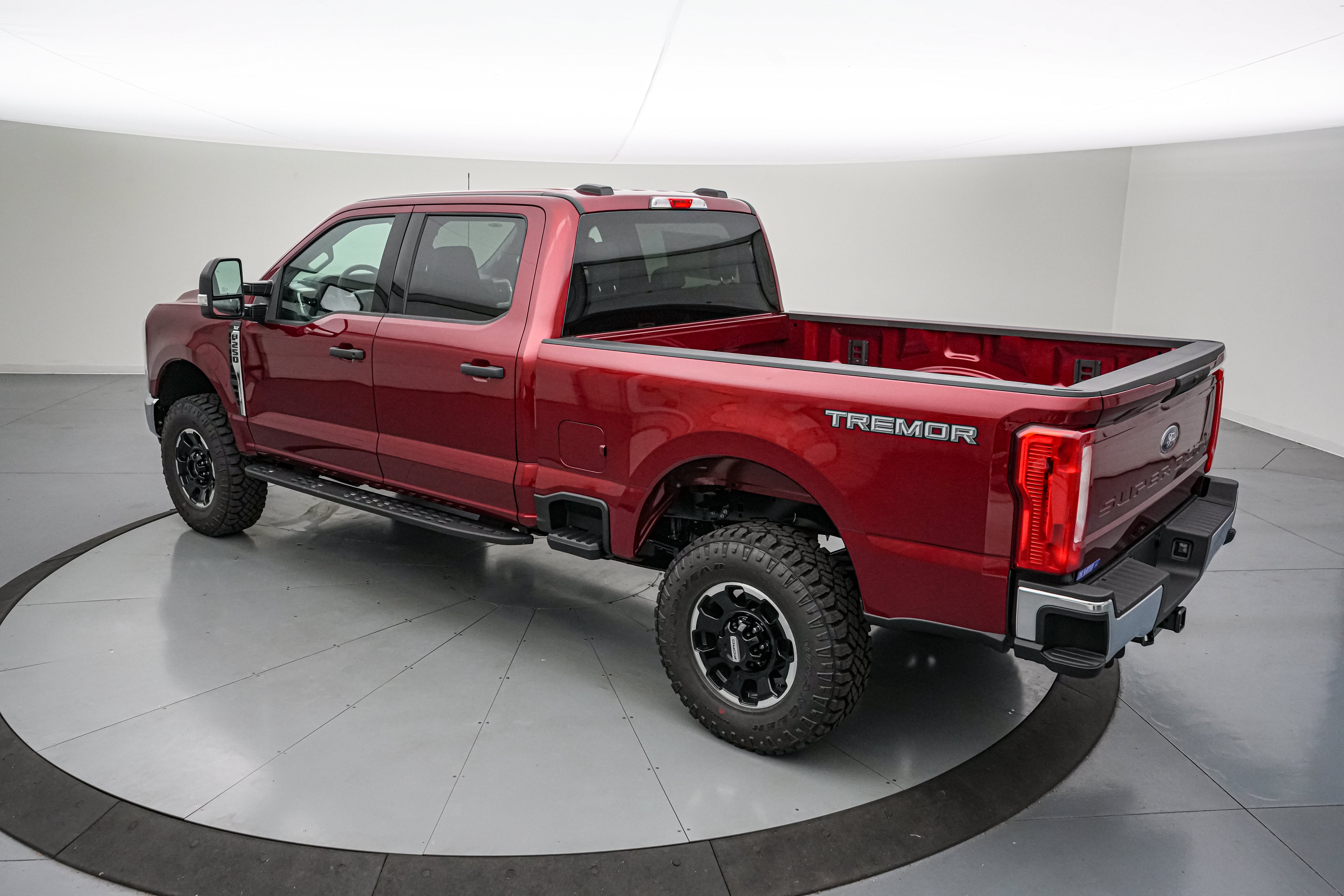 2026 Ford Super Duty F-250 SRW XLT Tremor