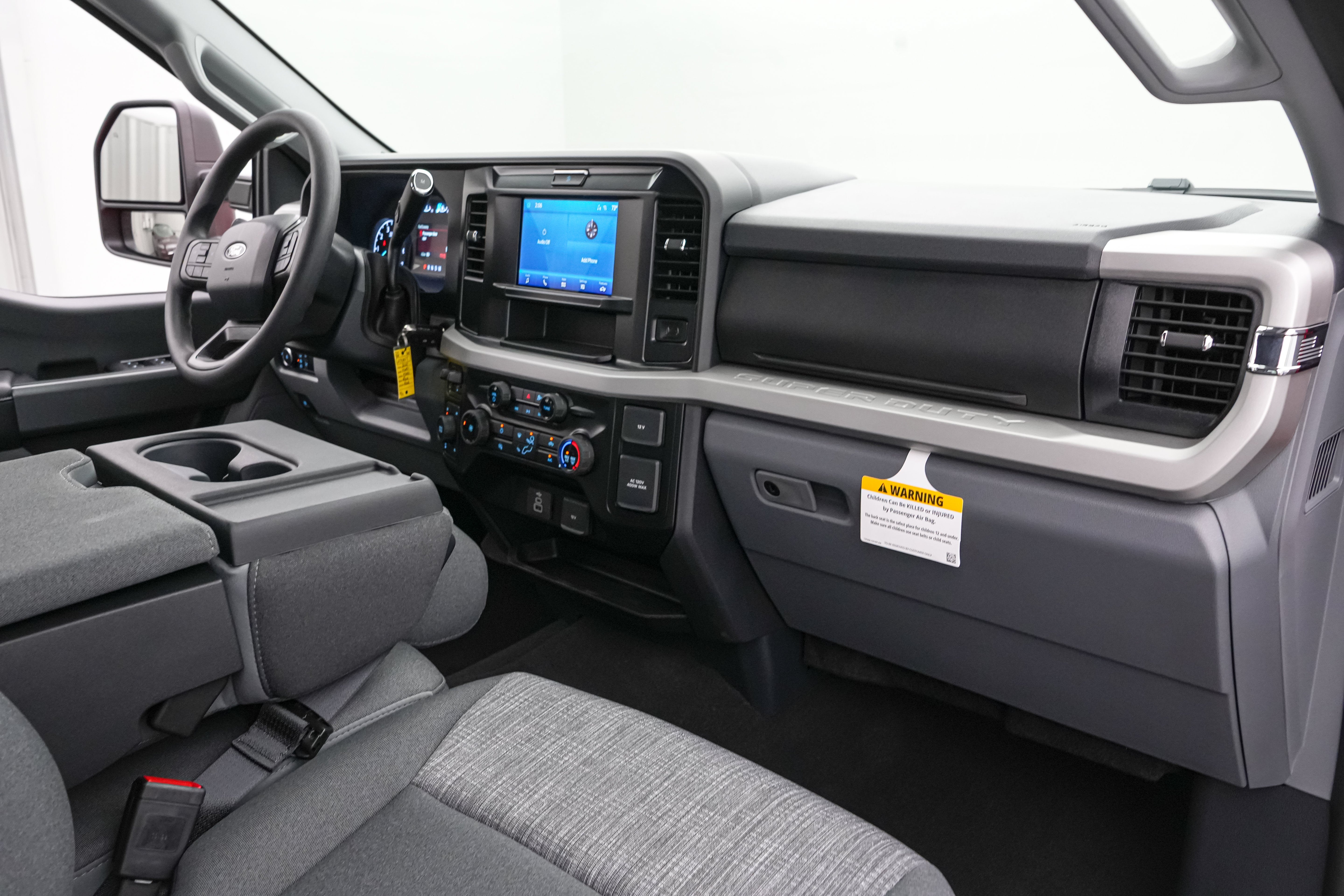 2027 Ford Super Duty F-250 SRW XLT