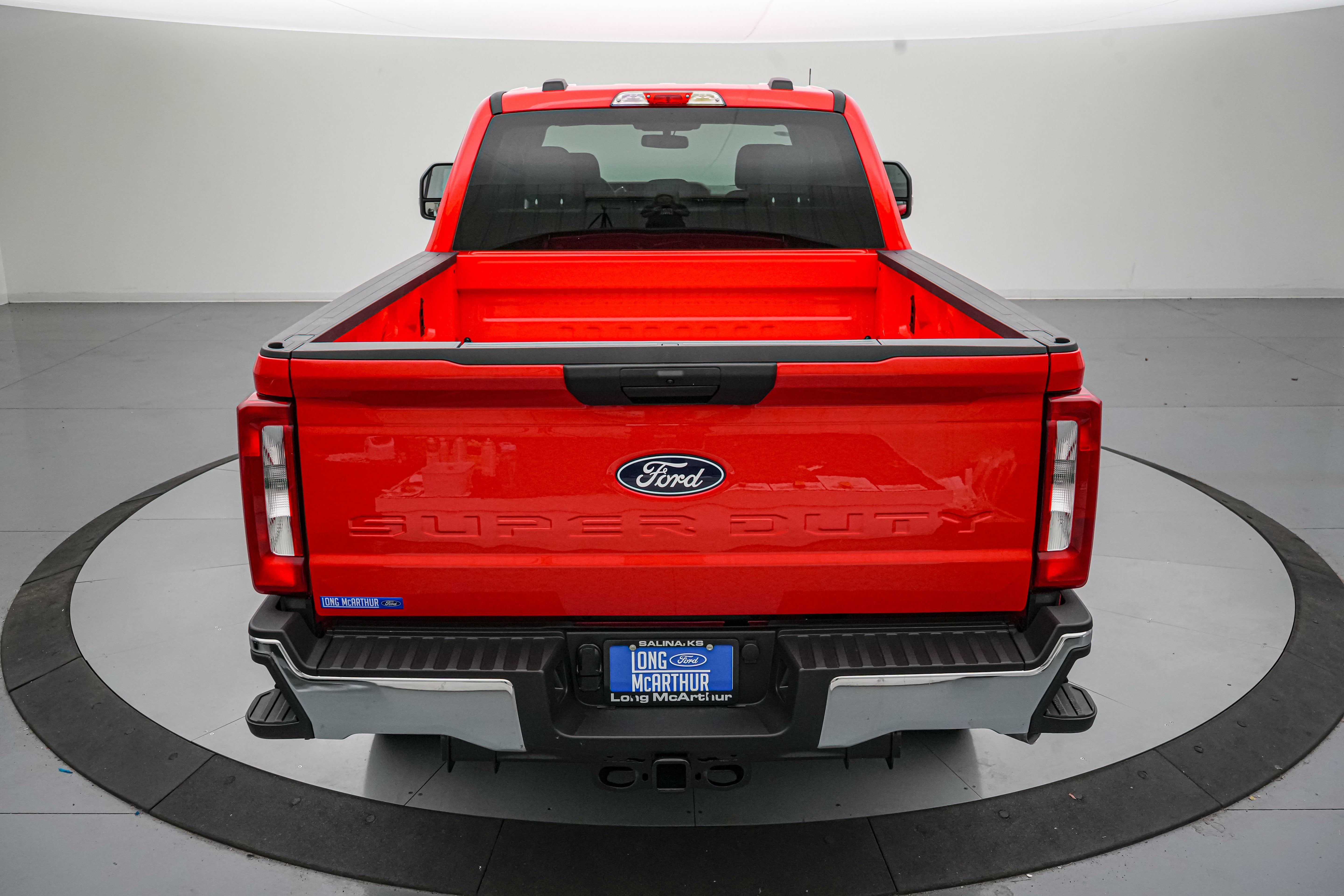 2027 Ford Super Duty F-250 SRW XLT
