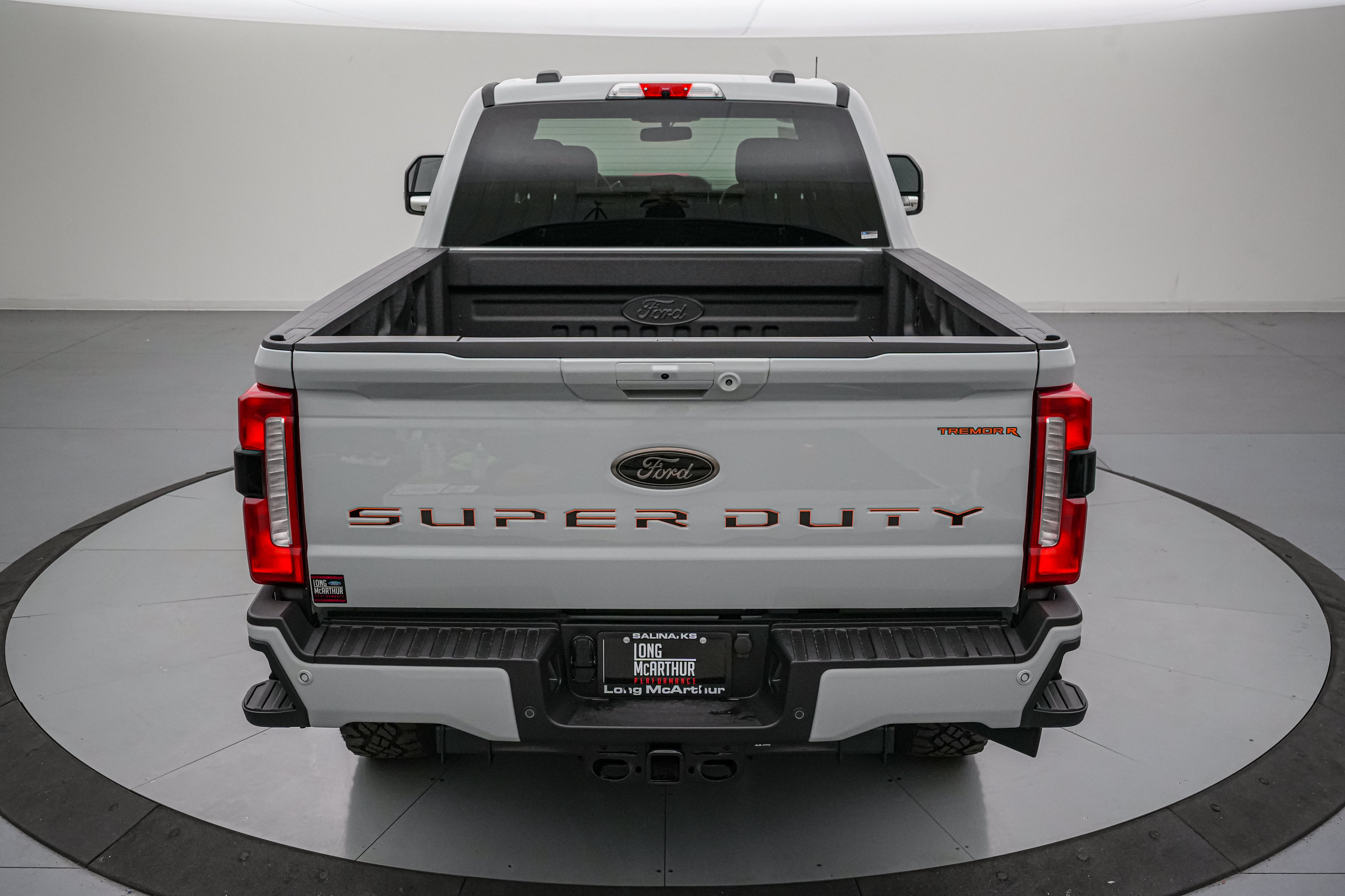 2026 Ford Super Duty F-250 SRW Tremor R