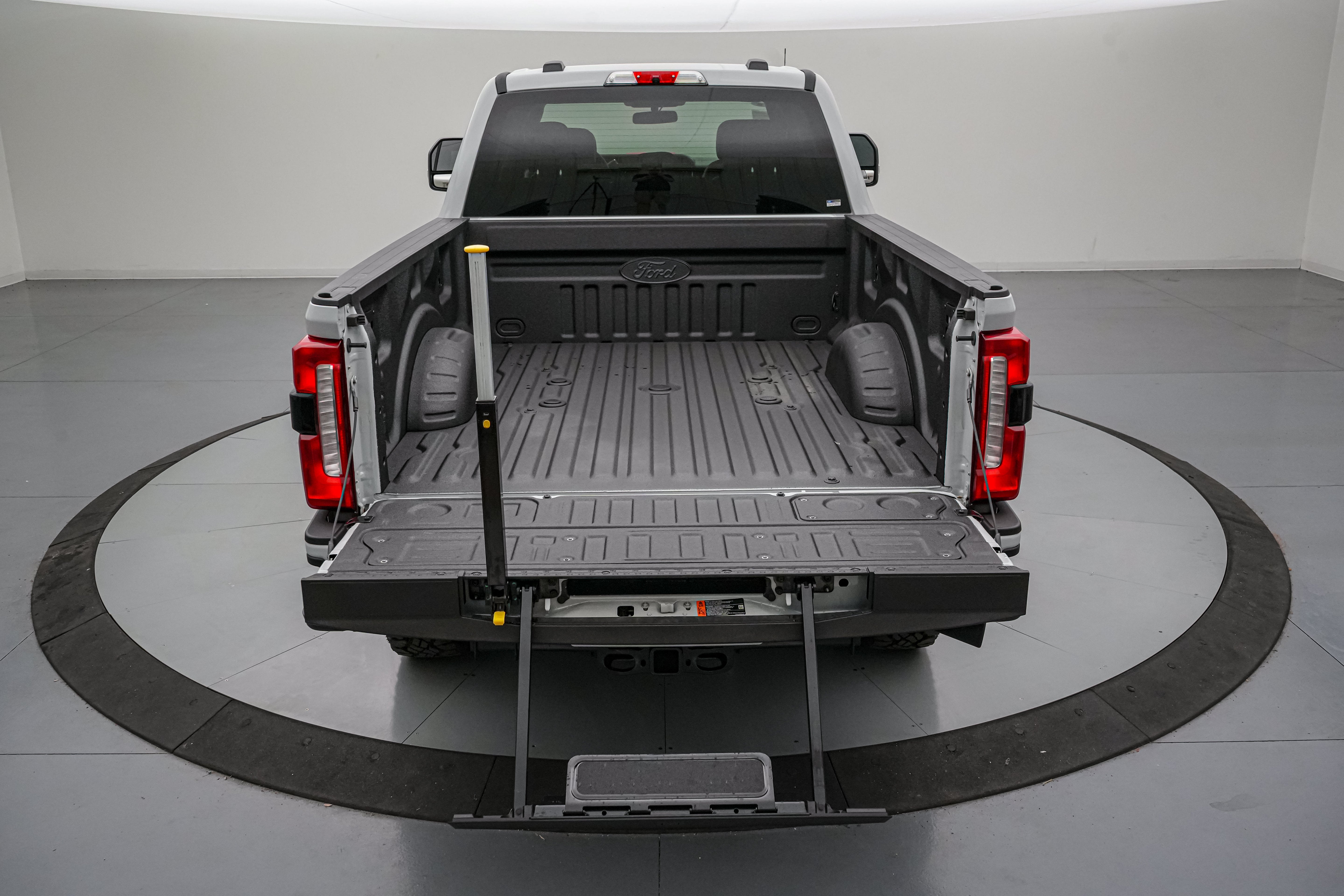 2026 Ford Super Duty F-250 SRW Tremor R