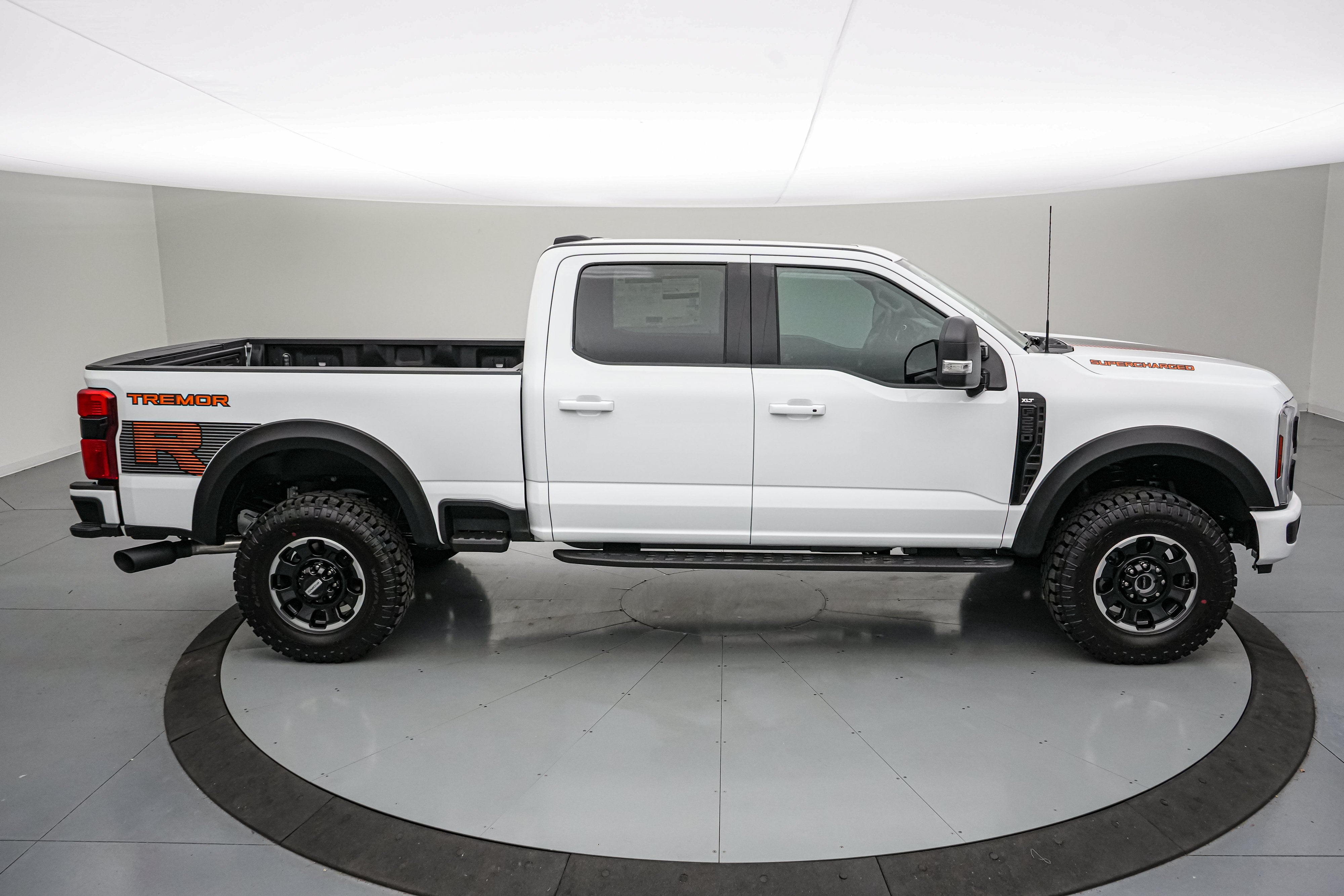 2026 Ford Super Duty F-250 SRW Tremor R