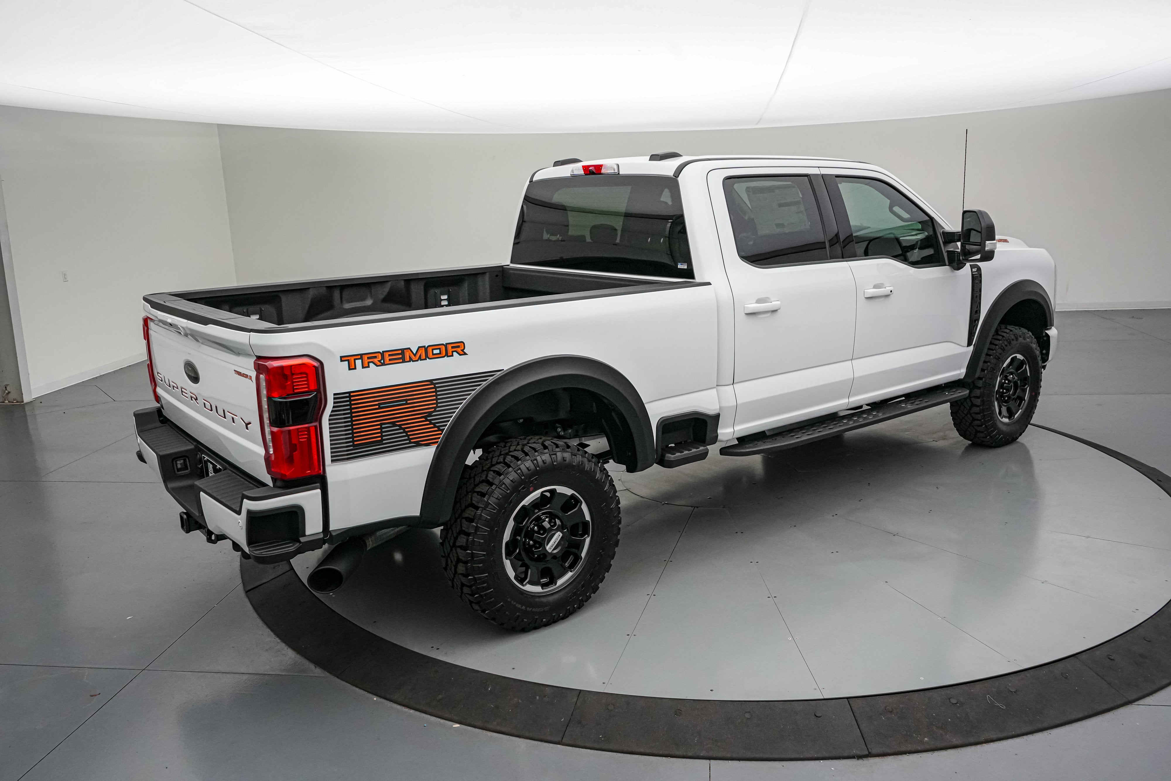 2026 Ford Super Duty F-250 SRW Tremor R