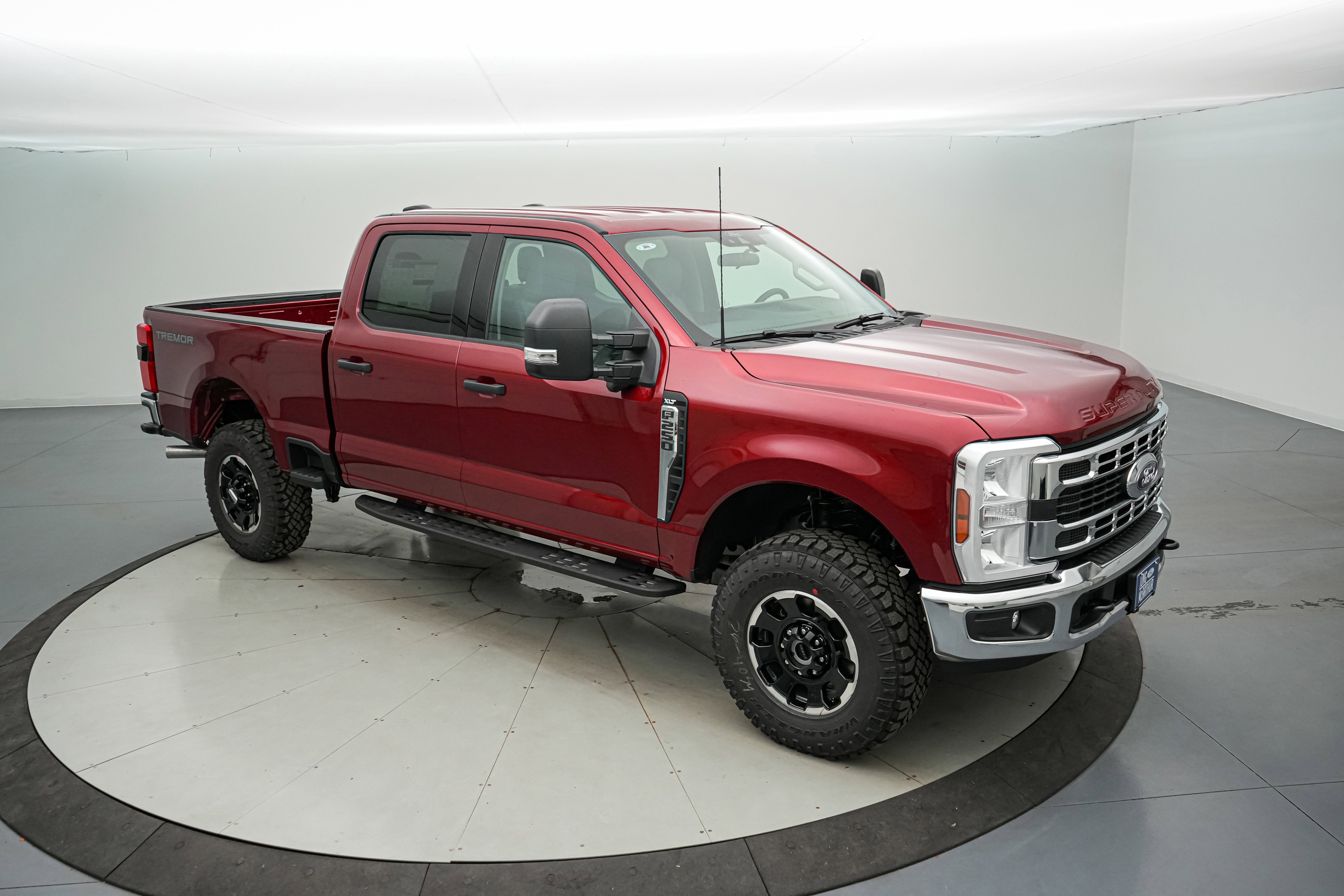 2026 Ford Super Duty F-250 SRW XLT Tremor