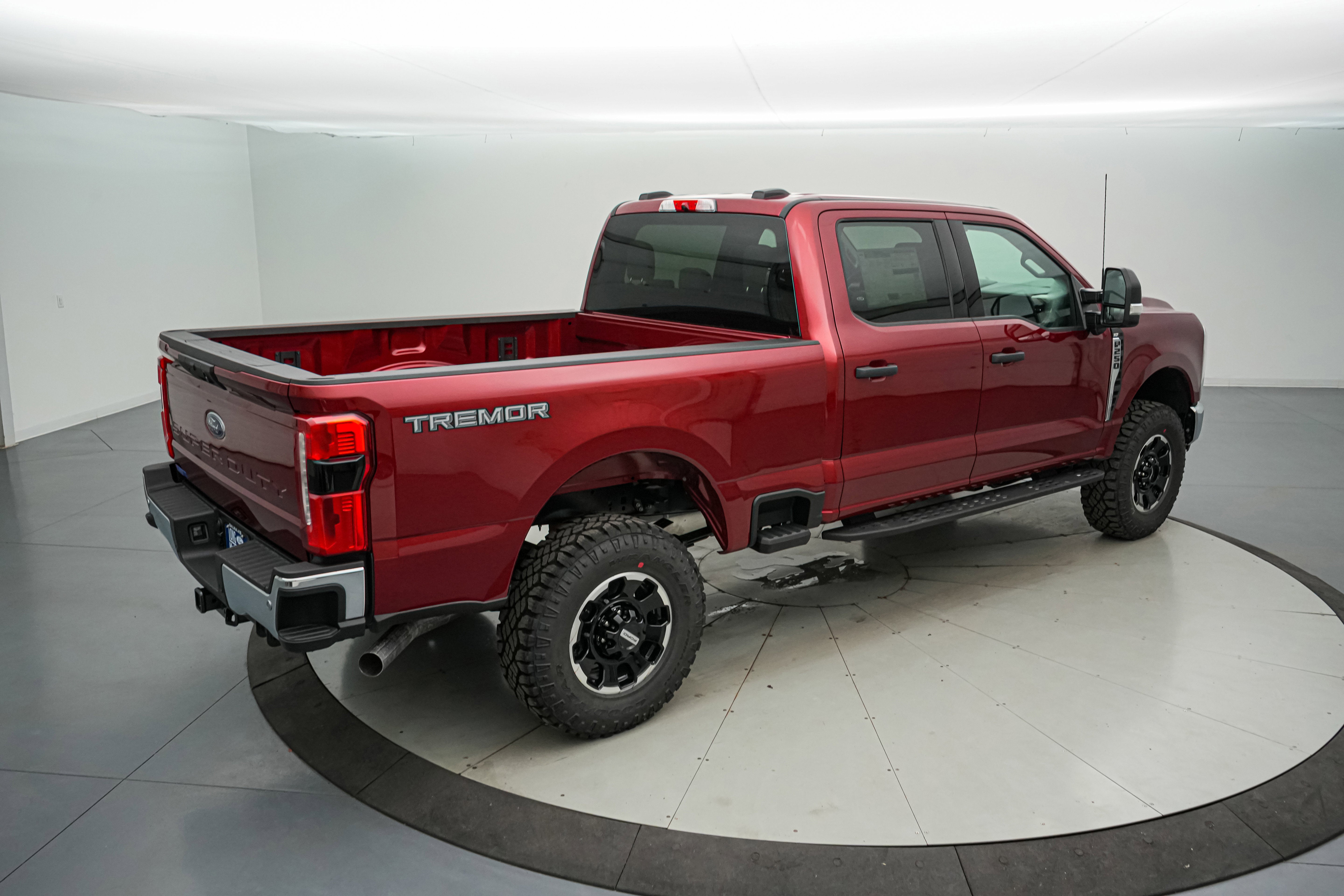 2026 Ford Super Duty F-250 SRW XLT Tremor