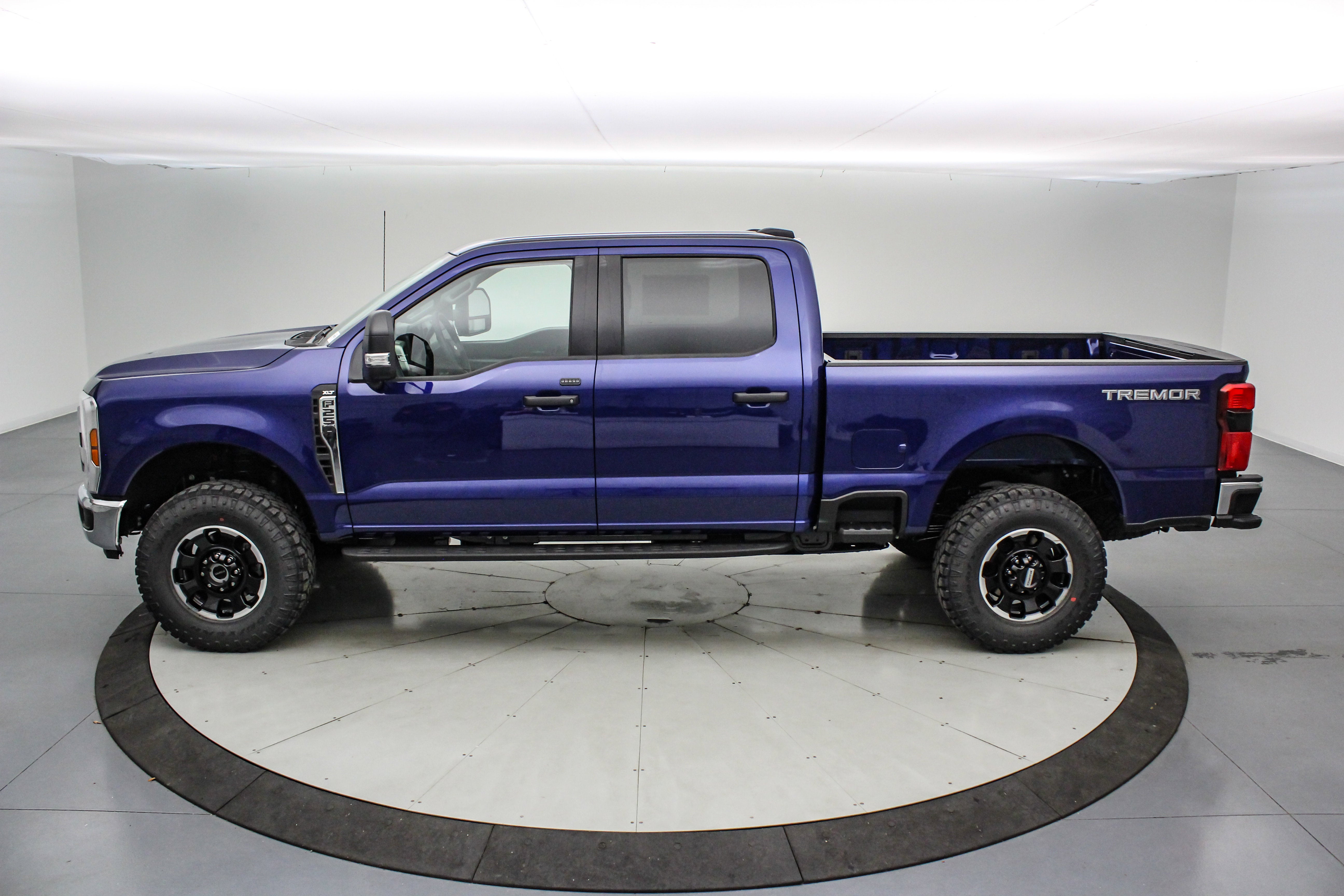 2026 Ford Super Duty F-250 SRW XLT Tremor