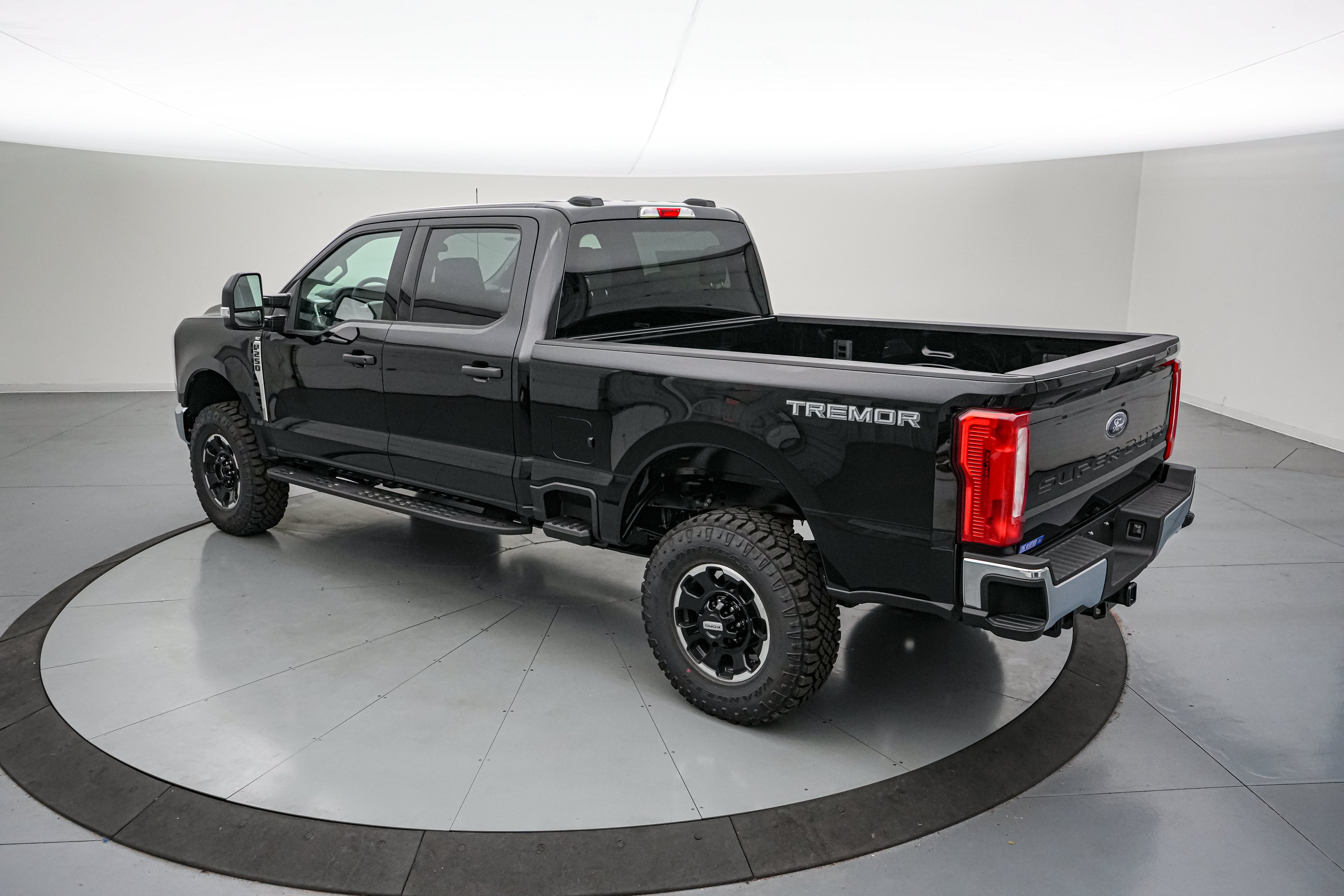2026 Ford Super Duty F-250 SRW XLT Tremor