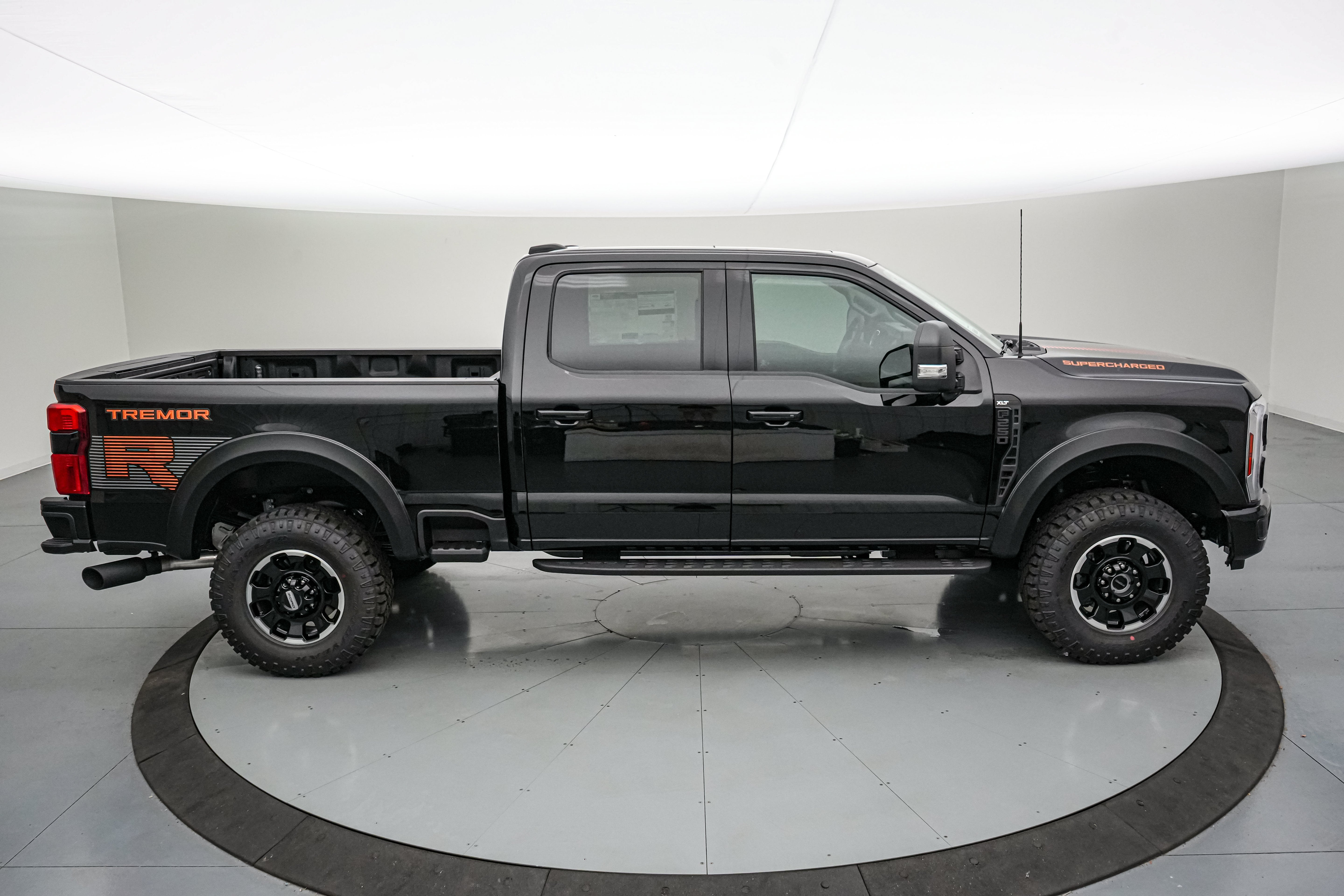 2026 Ford Super Duty F-250 SRW Tremor R