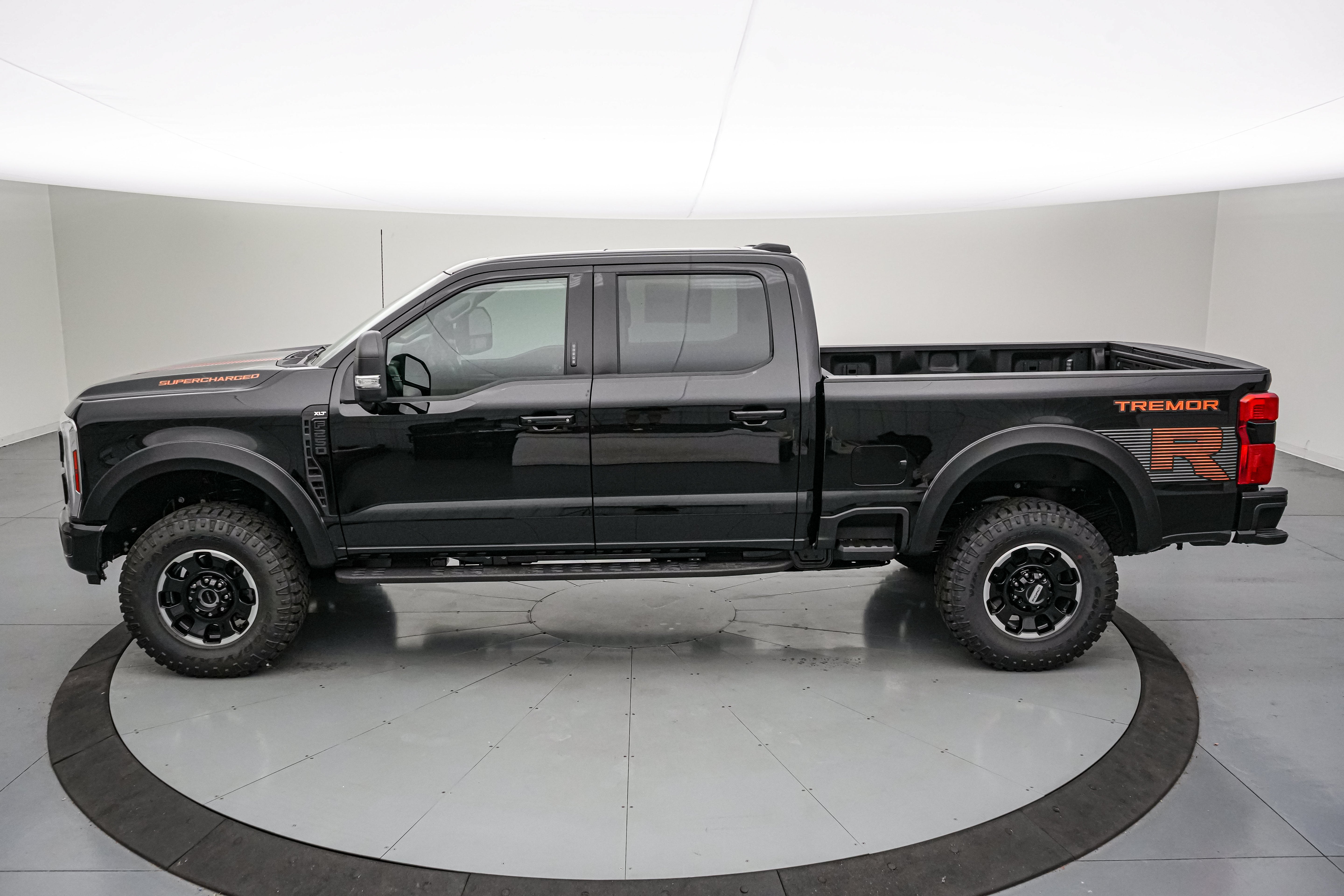 2026 Ford Super Duty F-250 SRW Tremor R
