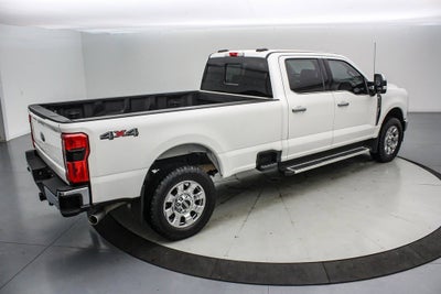 2023 Ford Super Duty F-250 SRW Lariat