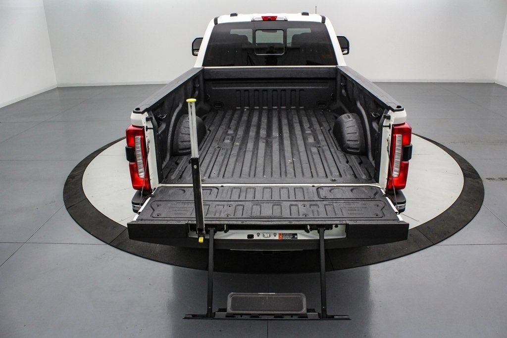 2023 Ford Super Duty F-250 SRW Lariat