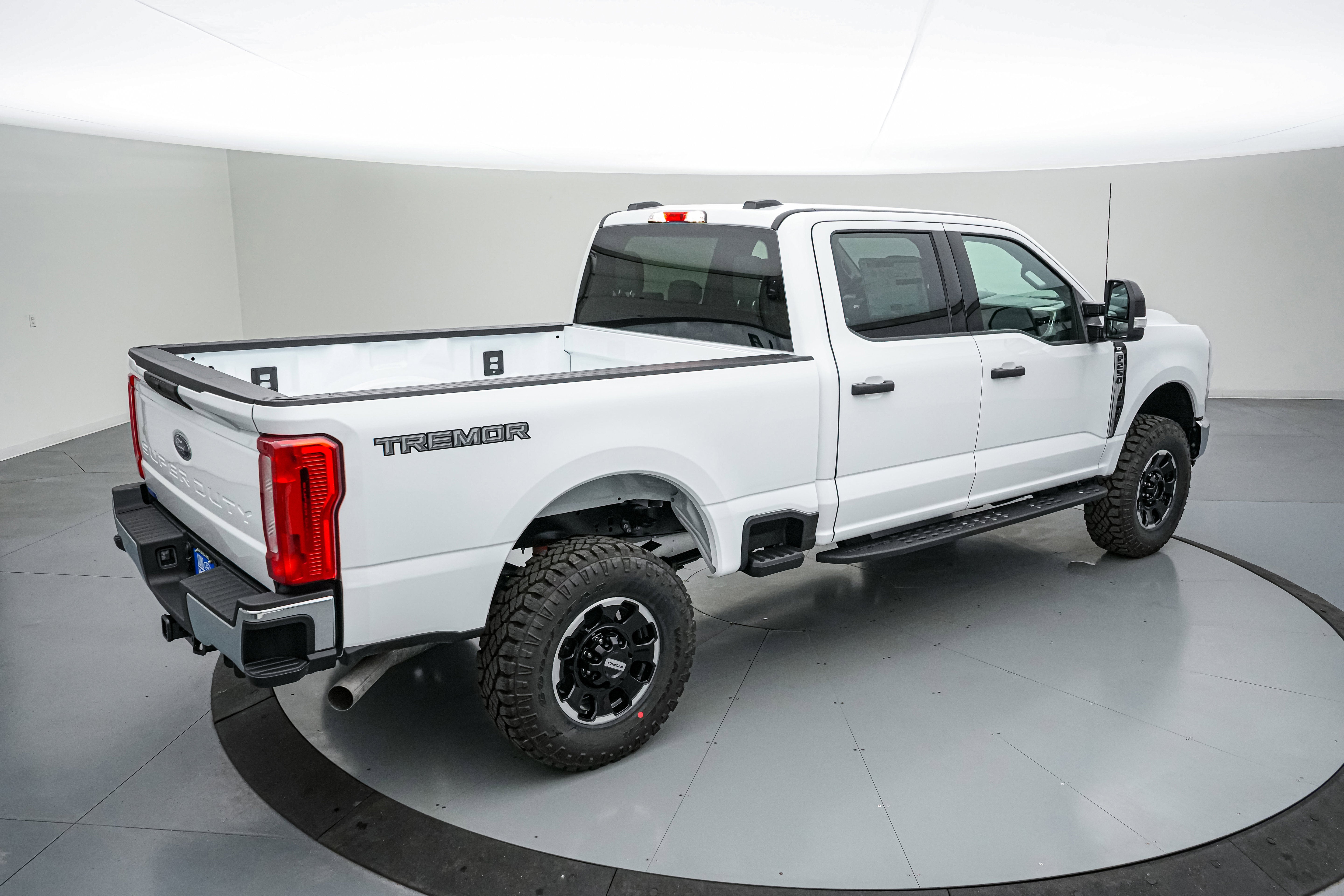 2026 Ford Super Duty F-250 SRW XLT Tremor