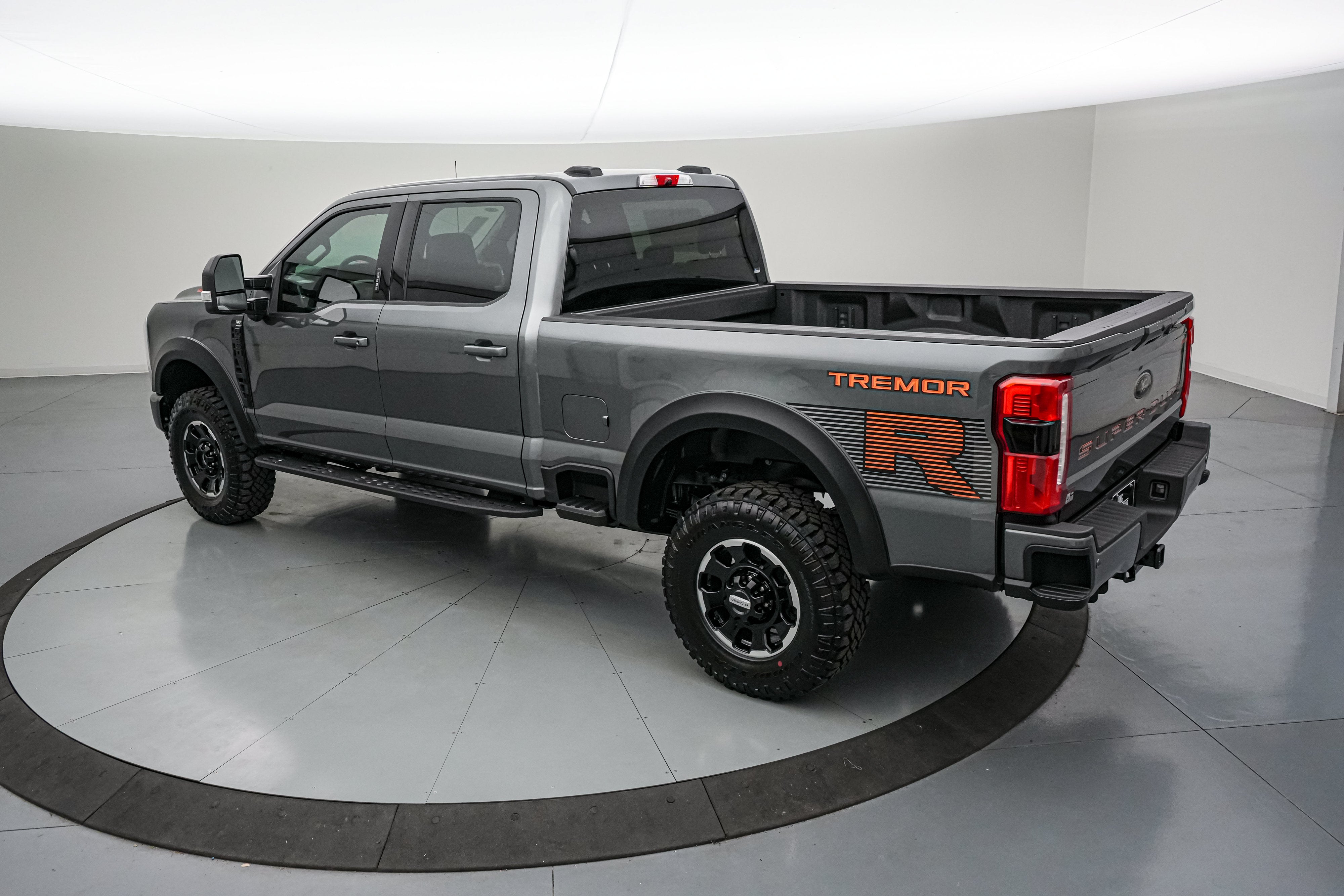 2026 Ford Super Duty F-250 SRW Tremor R