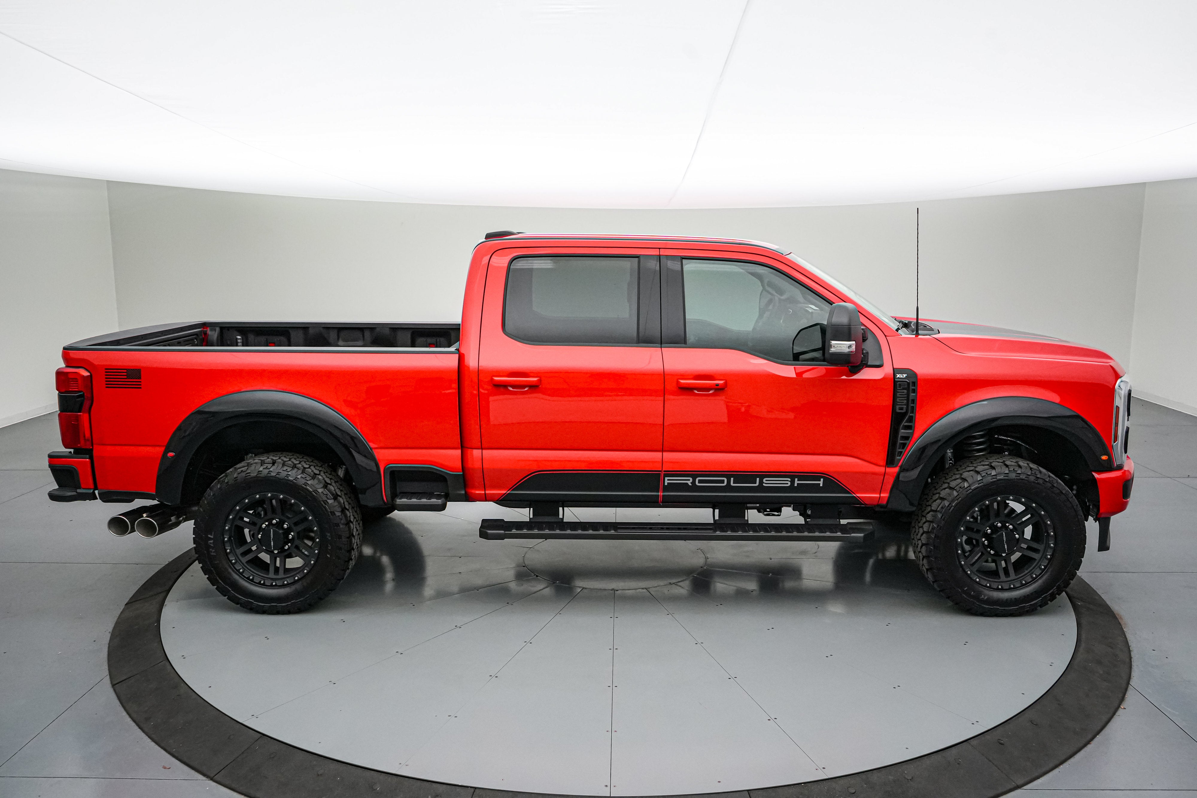 2026 Ford Super Duty F-250 SRW ROUSH XLT