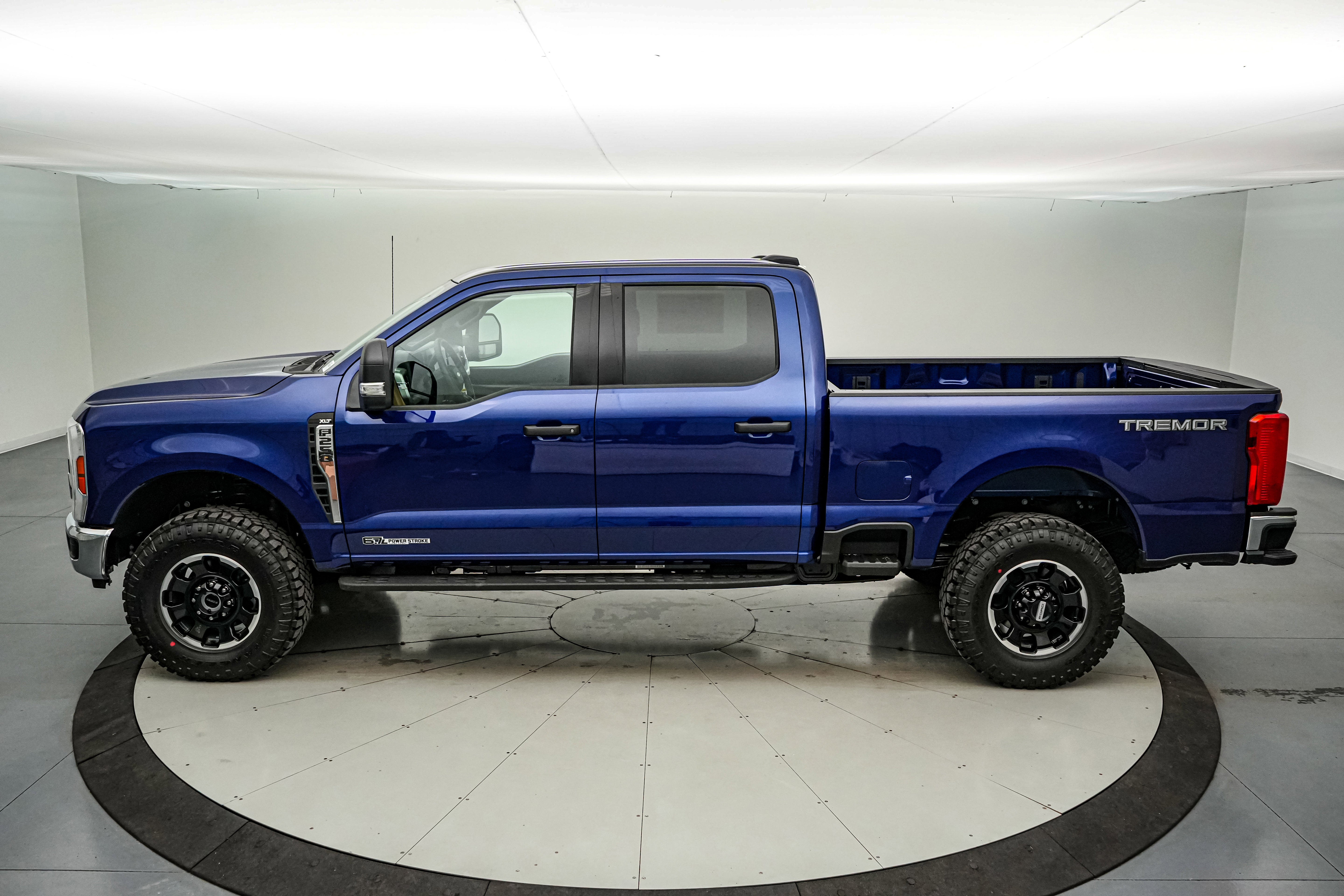 2026 Ford Super Duty F-250 SRW XLT Tremor