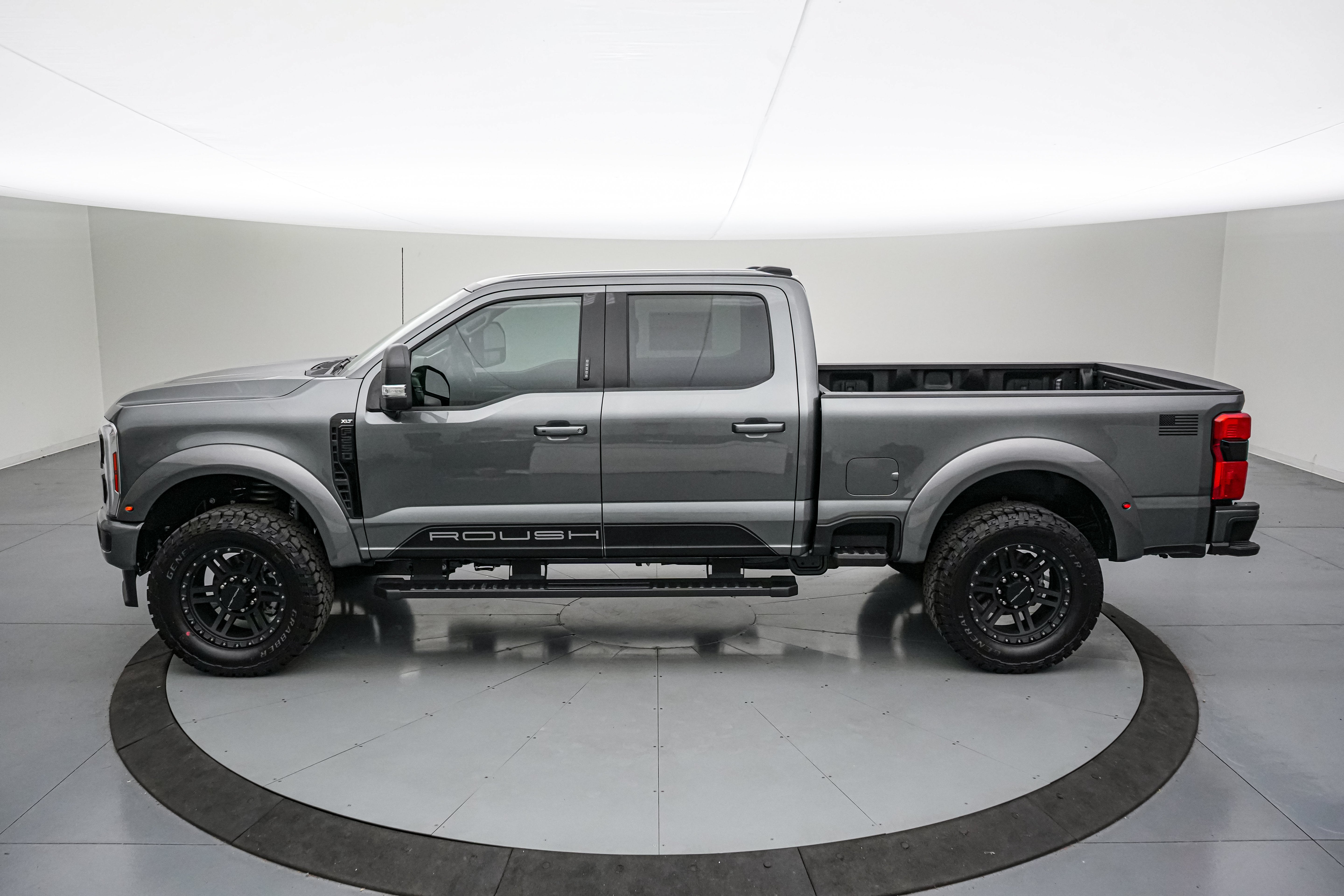 2026 Ford Super Duty F-250 SRW ROUSH XLT