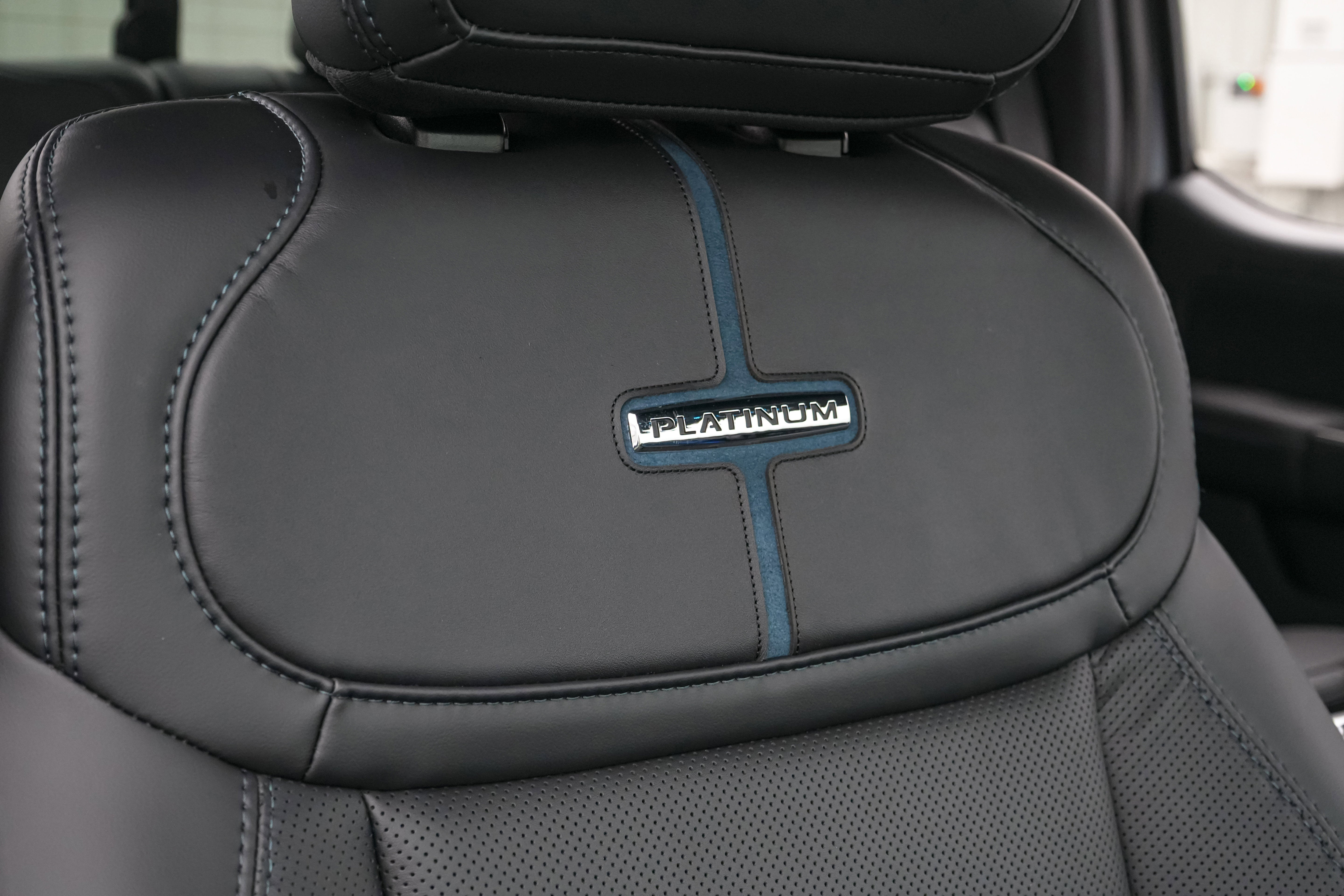 2026 Ford Super Duty F-250 SRW Platinum