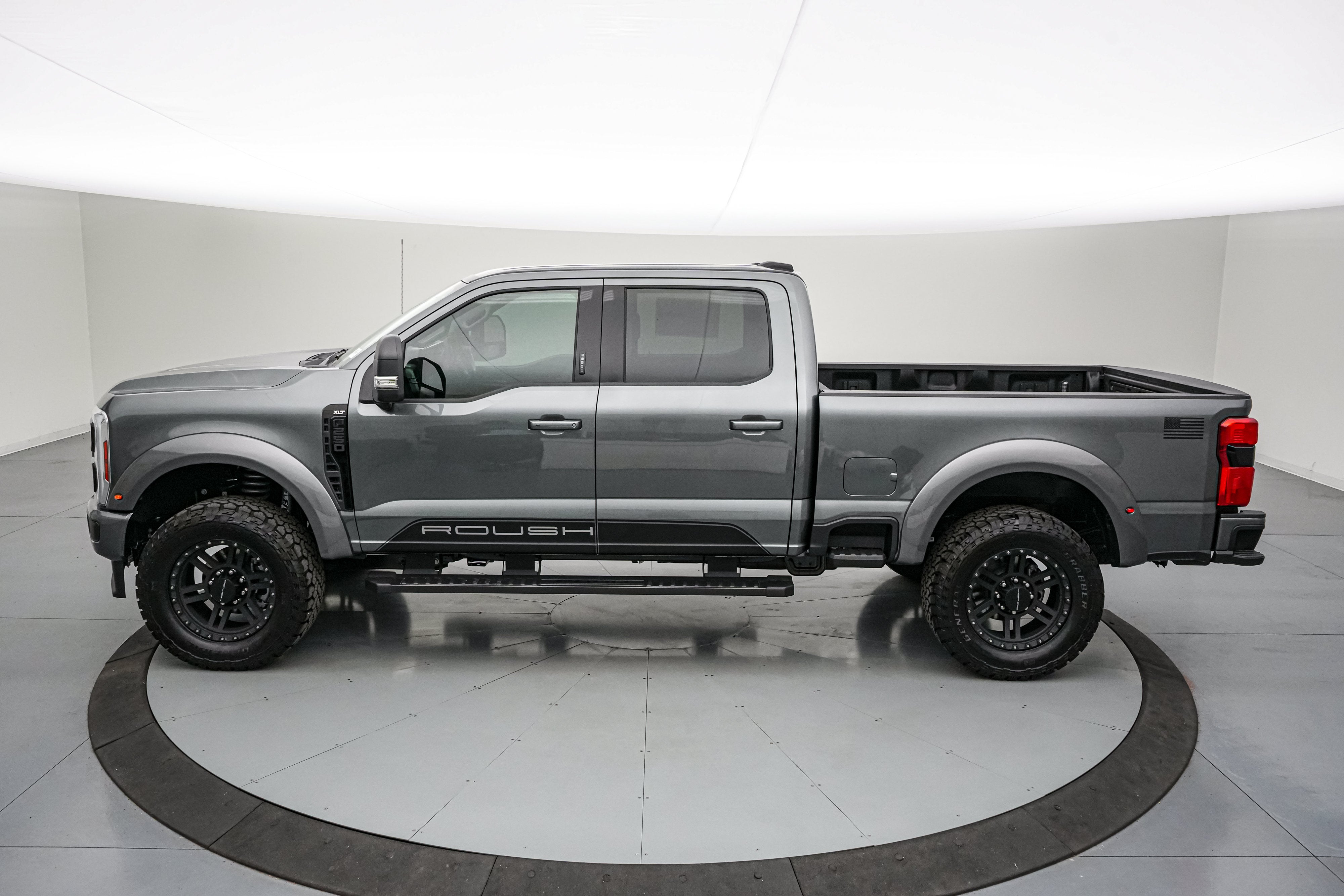 2026 Ford Super Duty F-250 SRW ROUSH XLT