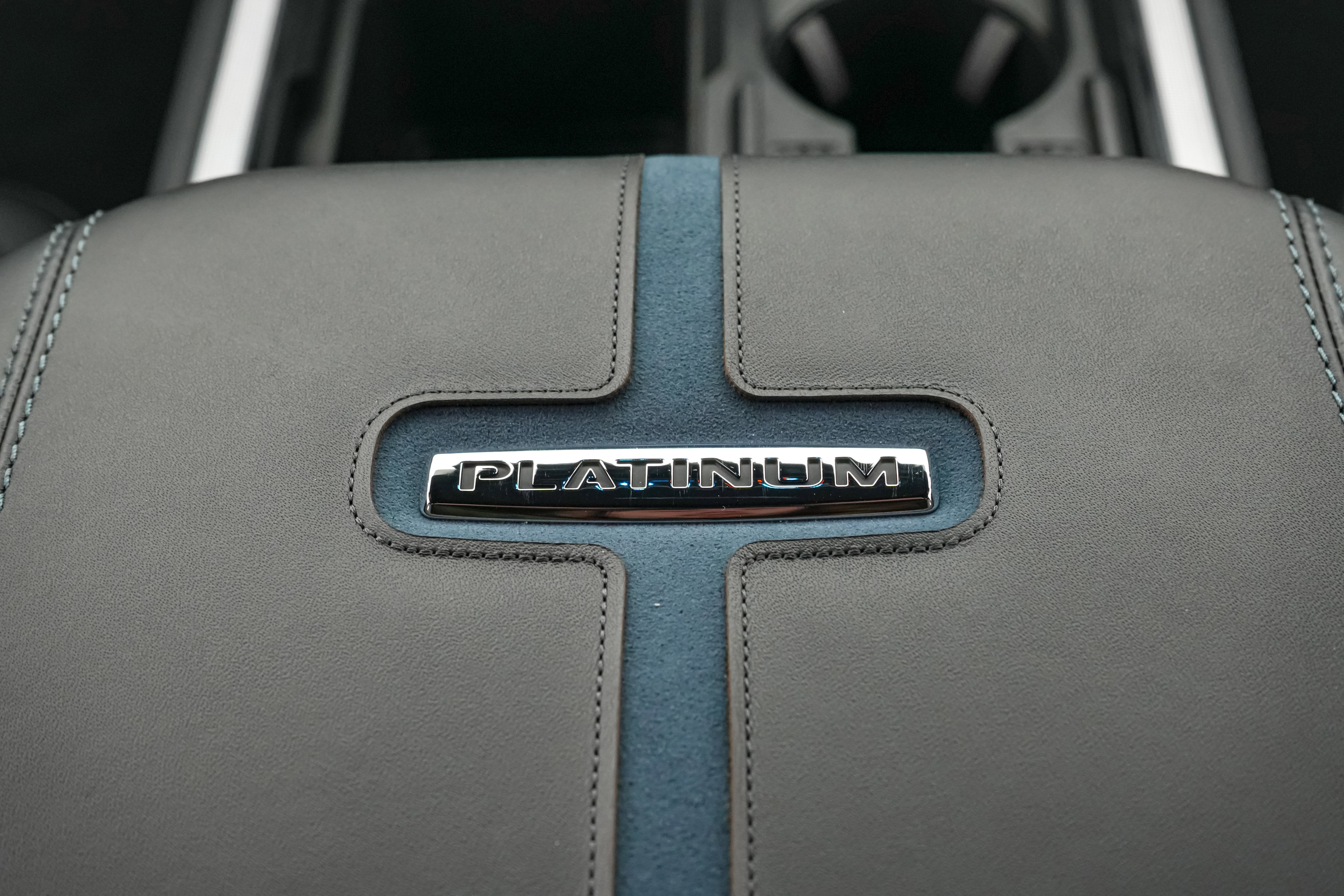 2026 Ford Super Duty F-250 SRW Platinum