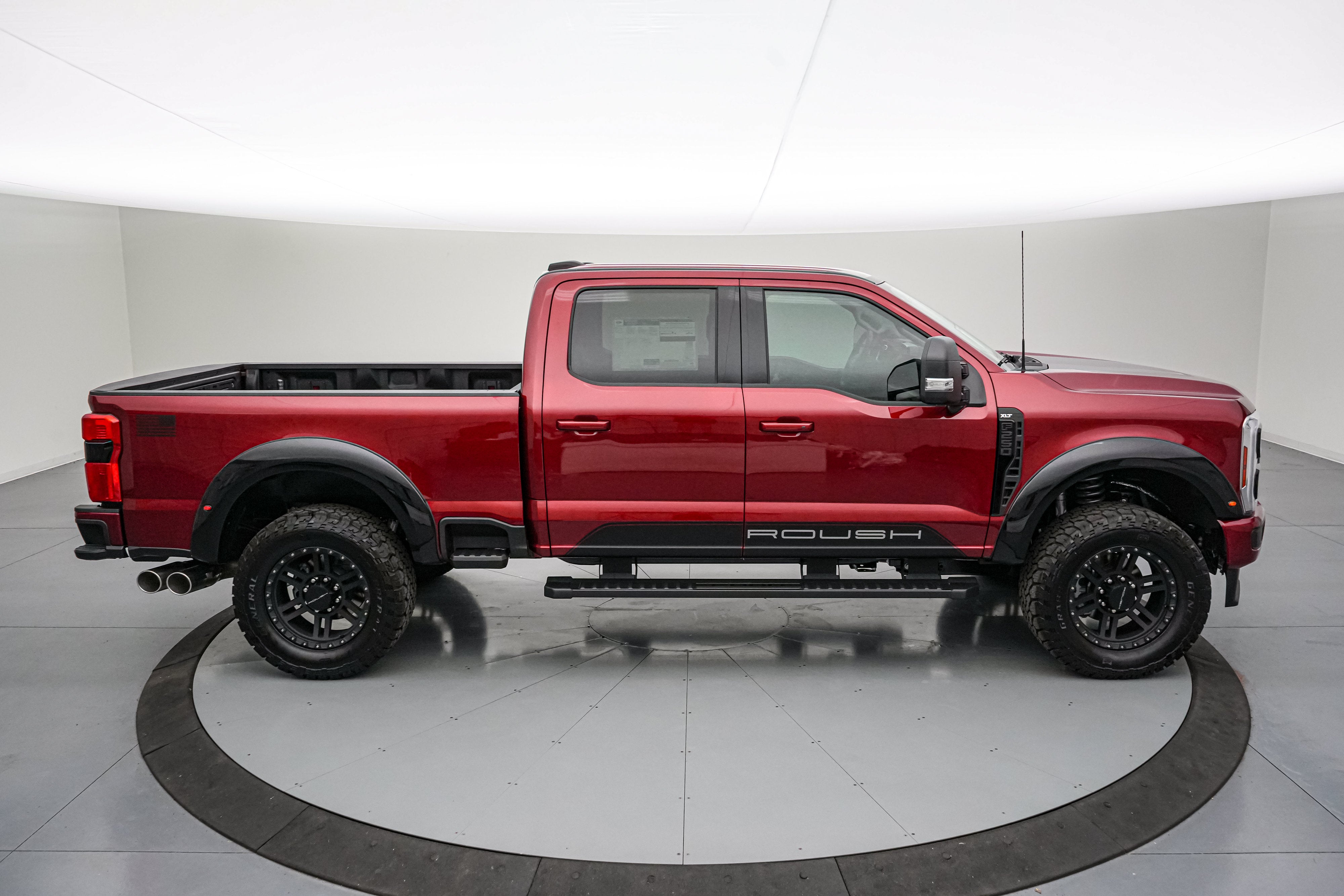 2026 Ford Super Duty F-250 SRW ROUSH XLT