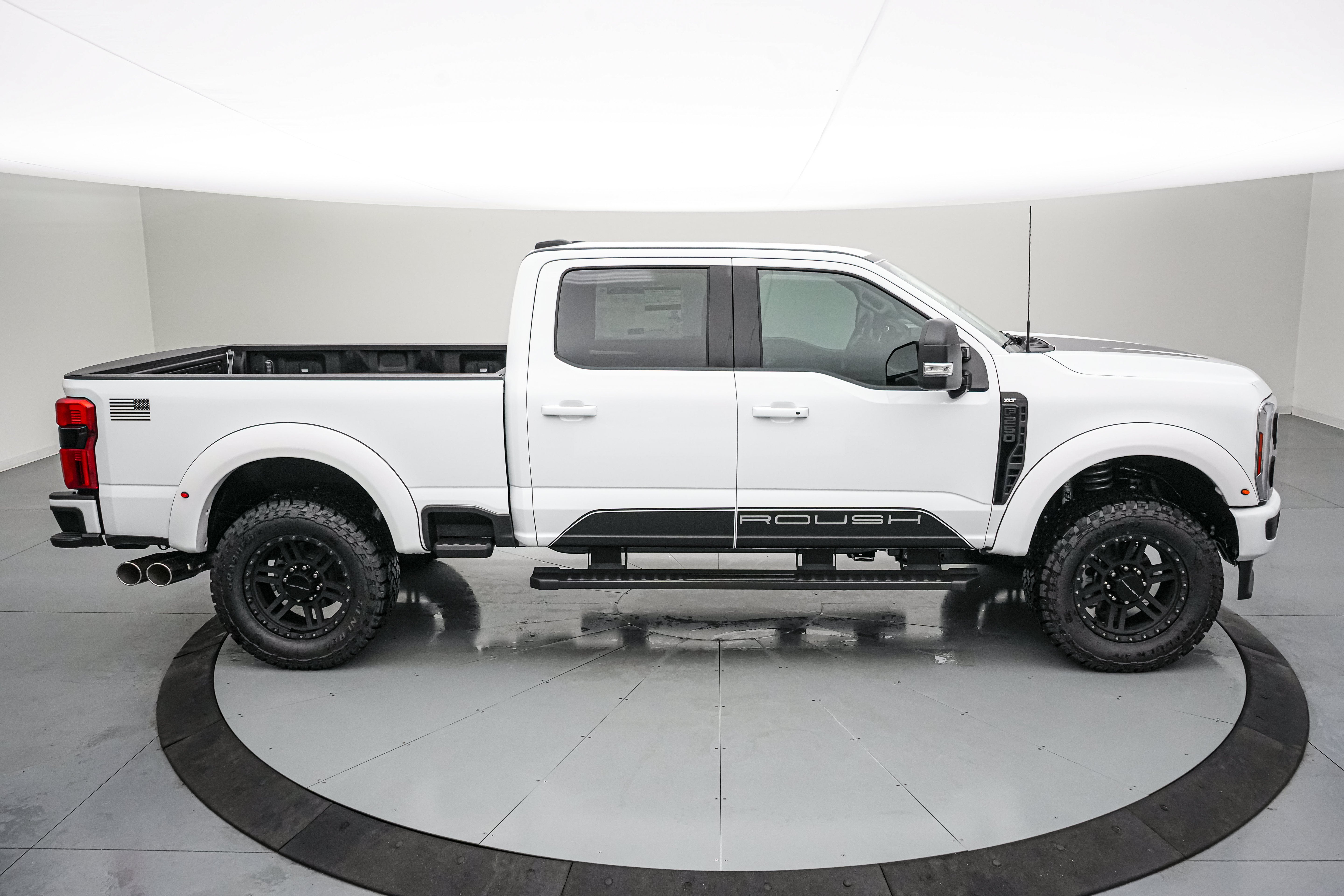 2026 Ford Super Duty F-250 SRW ROUSH XLT