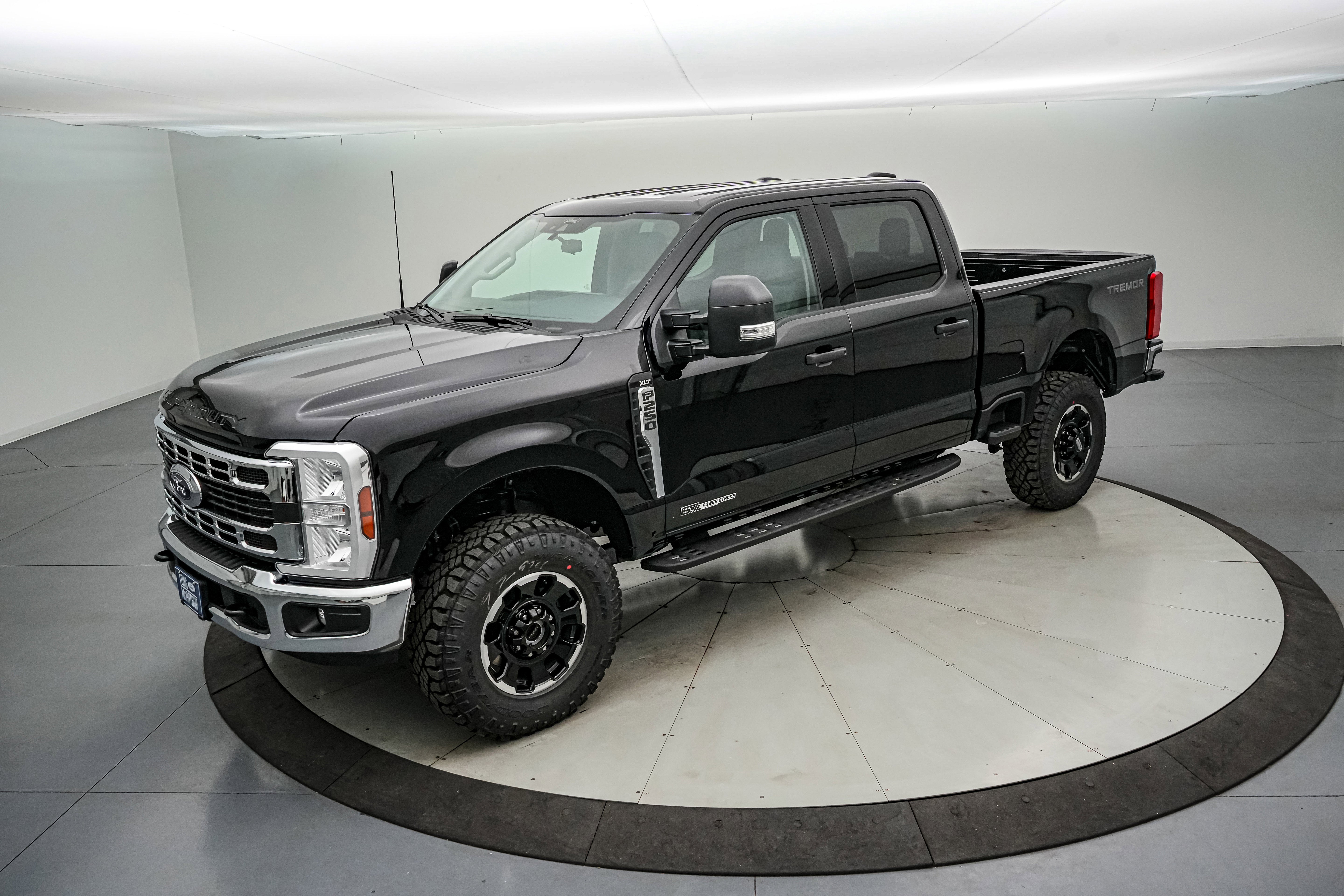 2026 Ford Super Duty F-250 SRW XLT Tremor