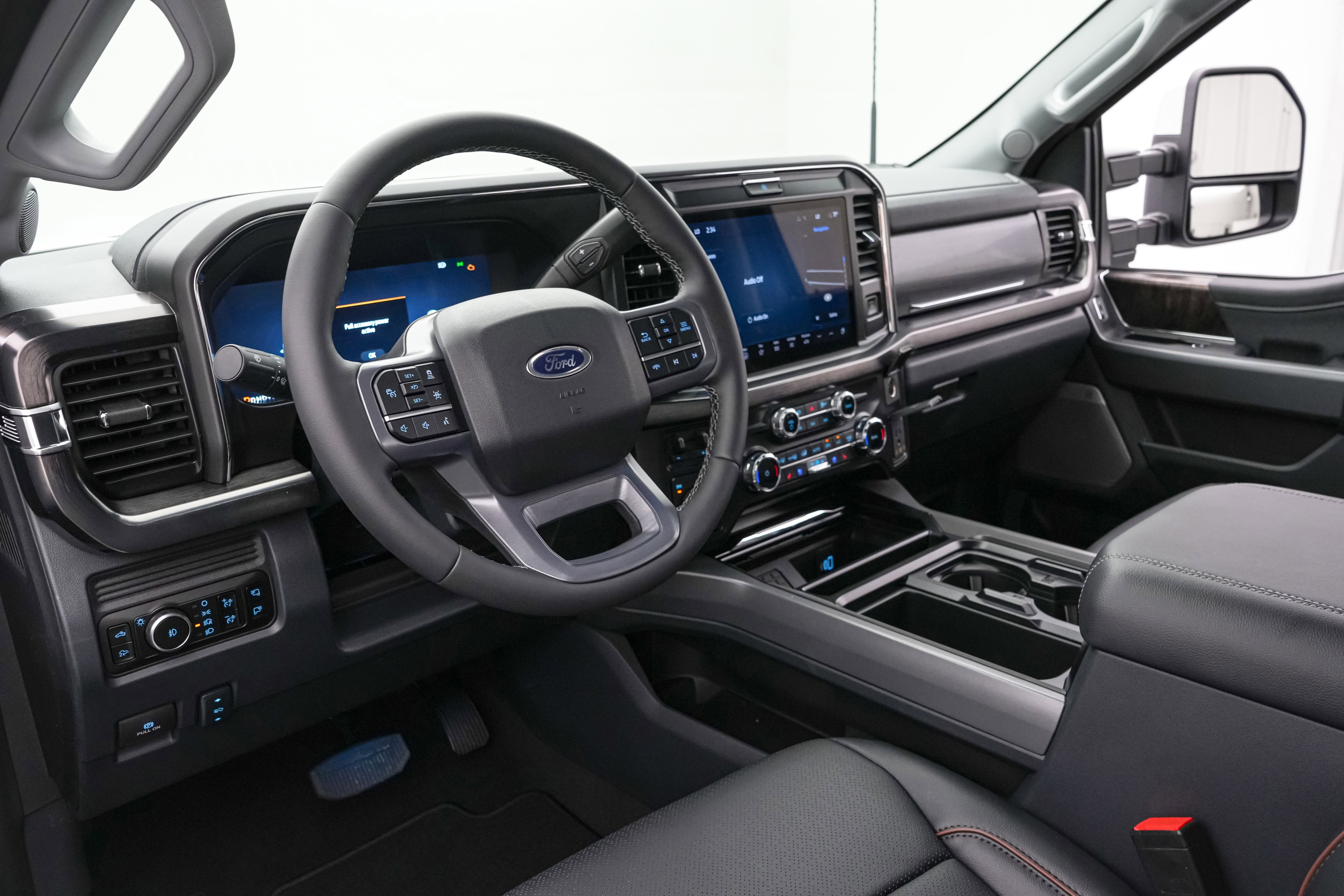 2026 Ford Super Duty F-250 SRW LARIAT
