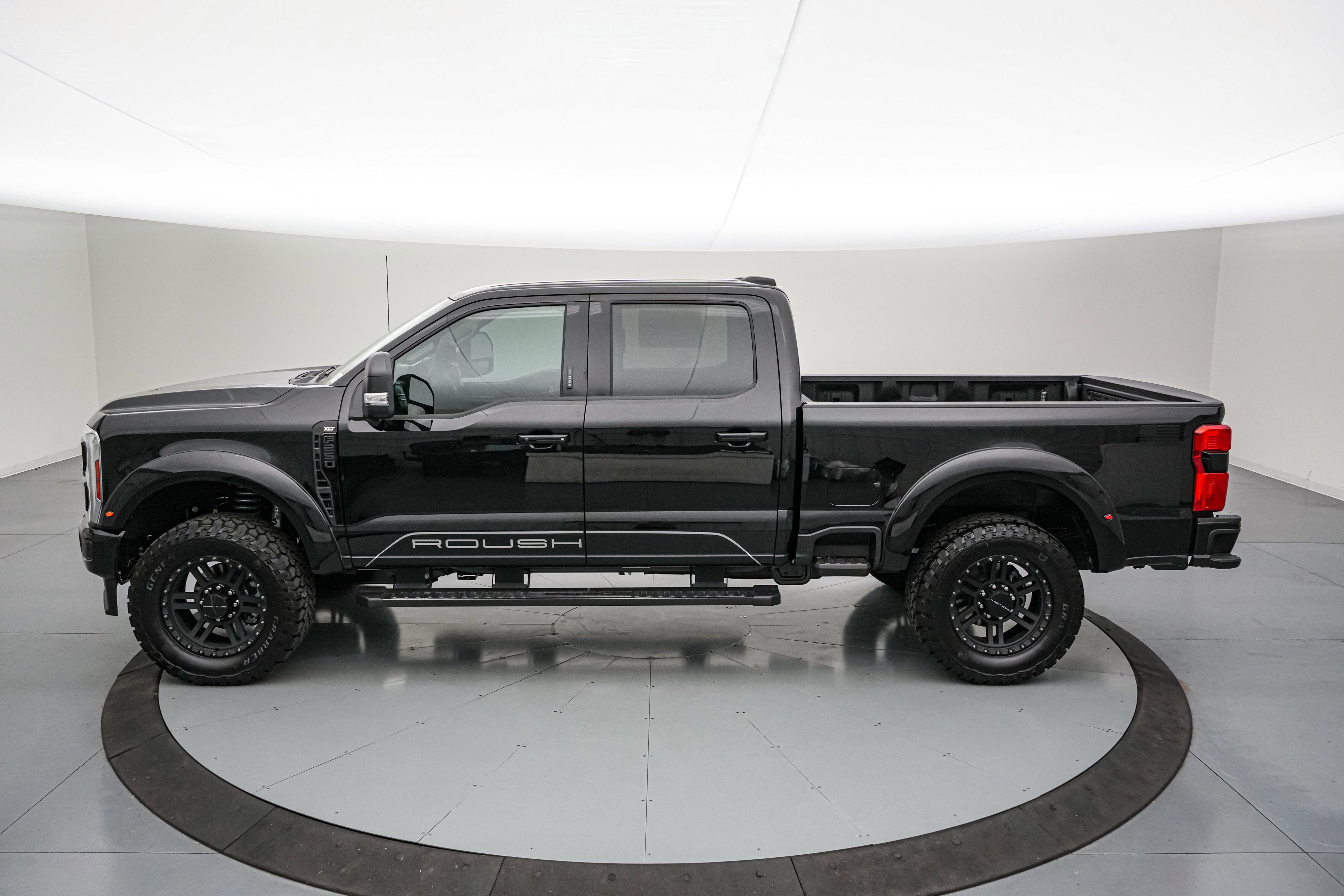 2026 Ford Super Duty F-250 SRW ROUSH XLT