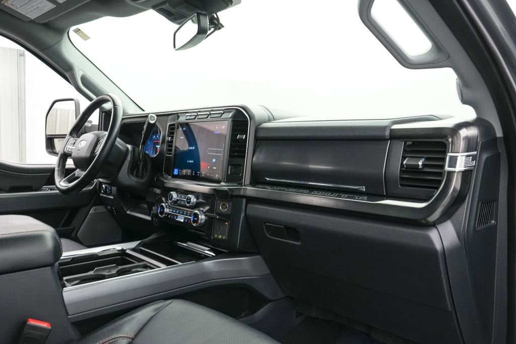 2023 Ford F-250SD Lariat