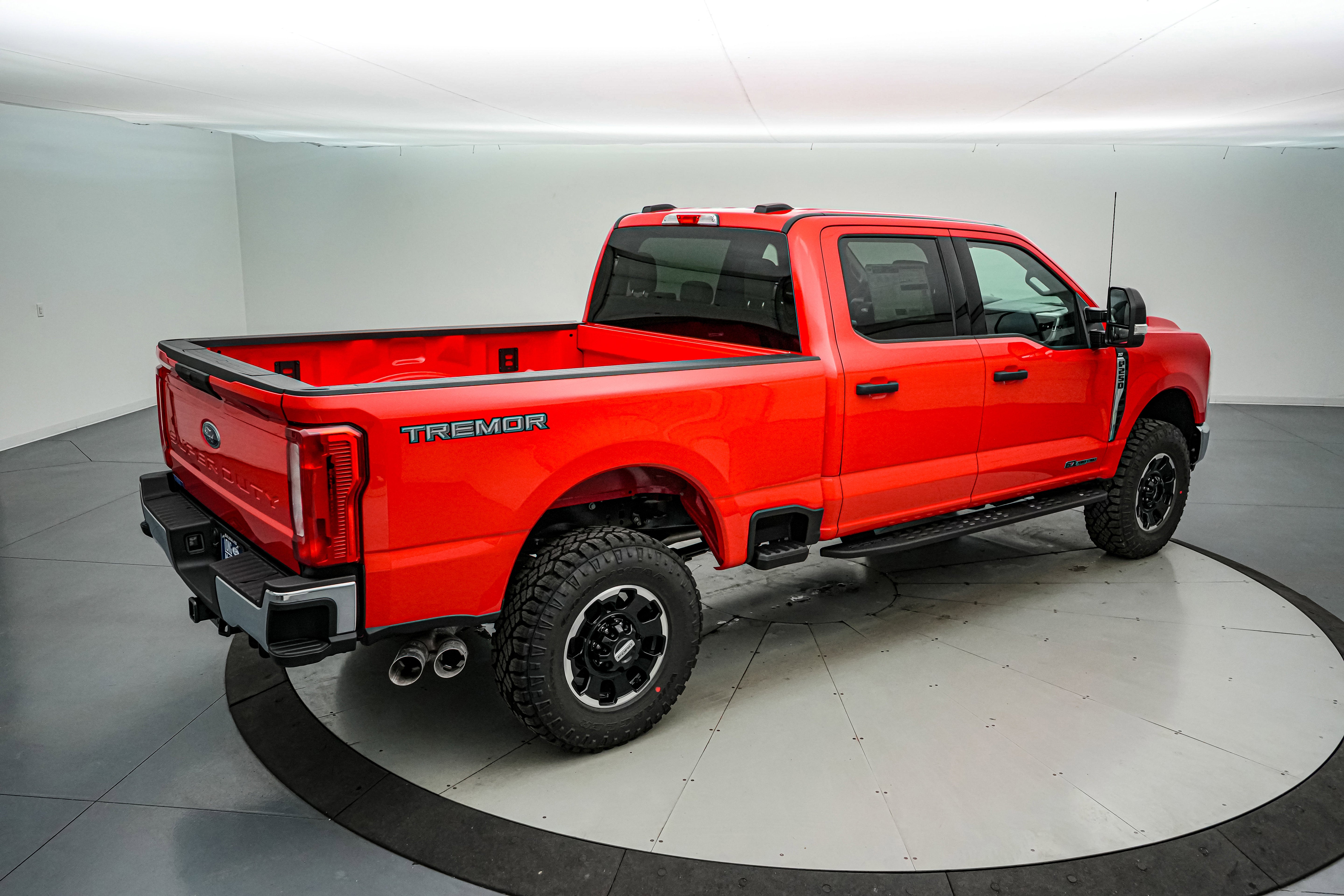 2026 Ford Super Duty F-250 SRW XLT Tremor