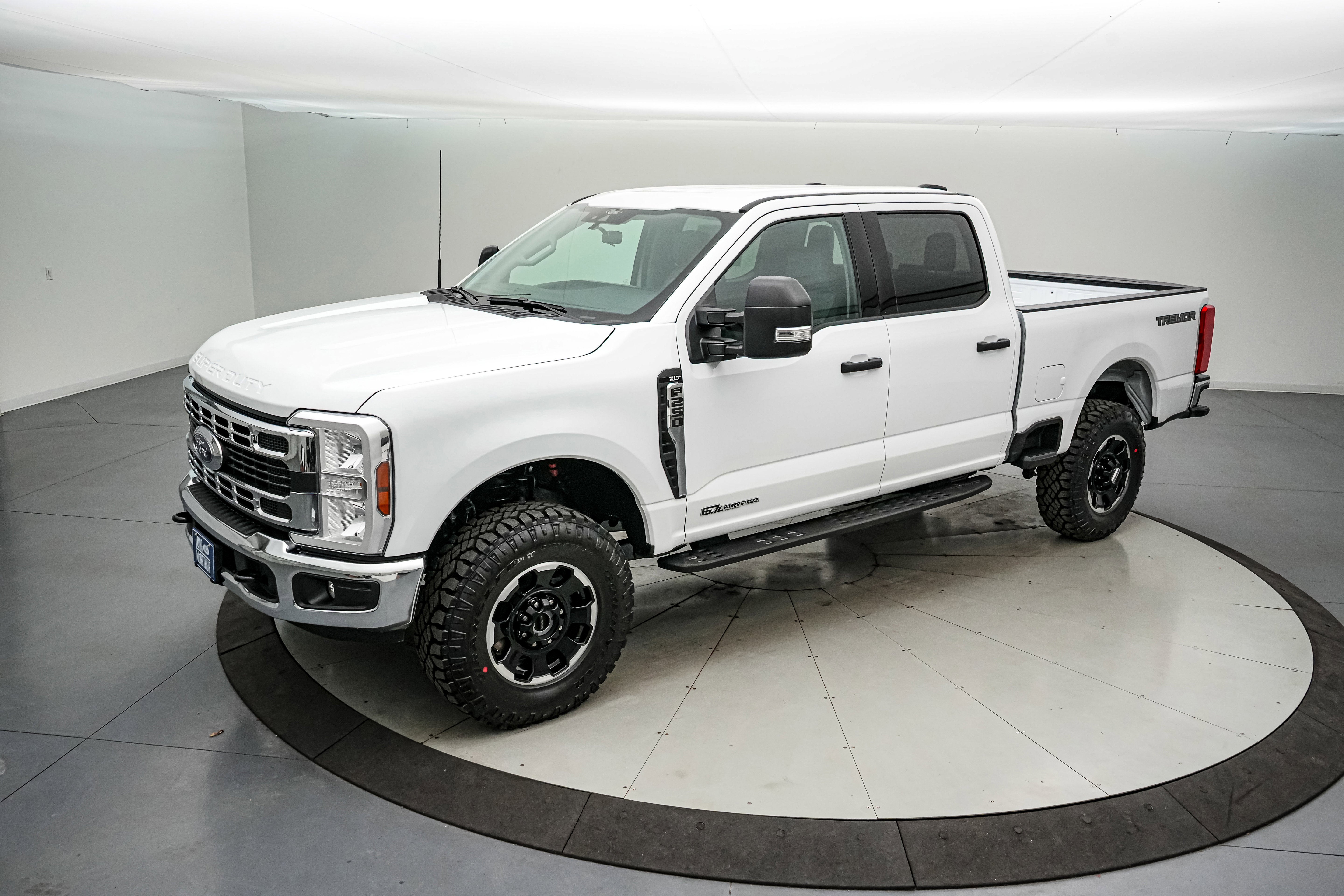 2026 Ford Super Duty F-250 SRW XLT Tremor
