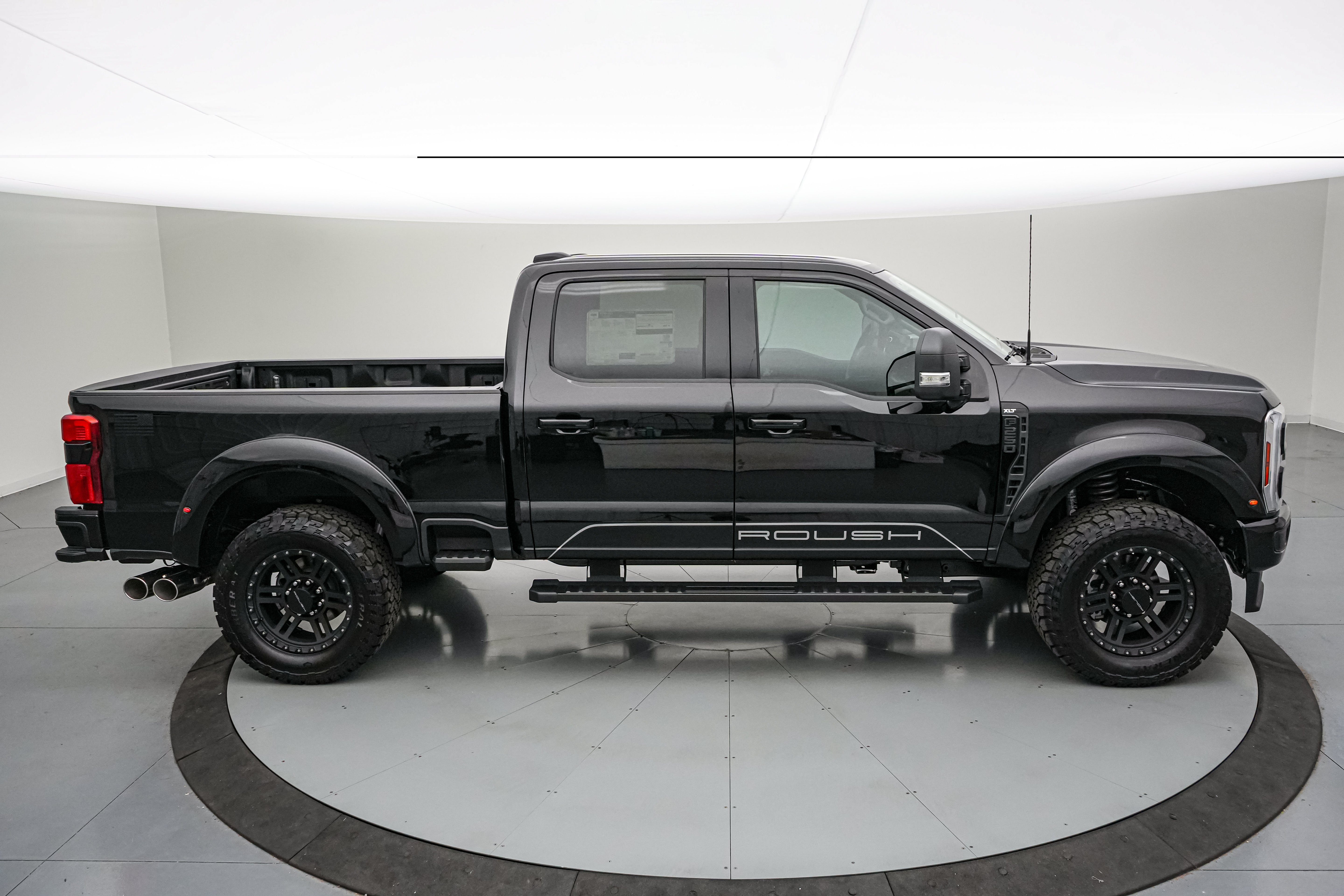 2026 Ford Super Duty F-250 SRW ROUSH XLT